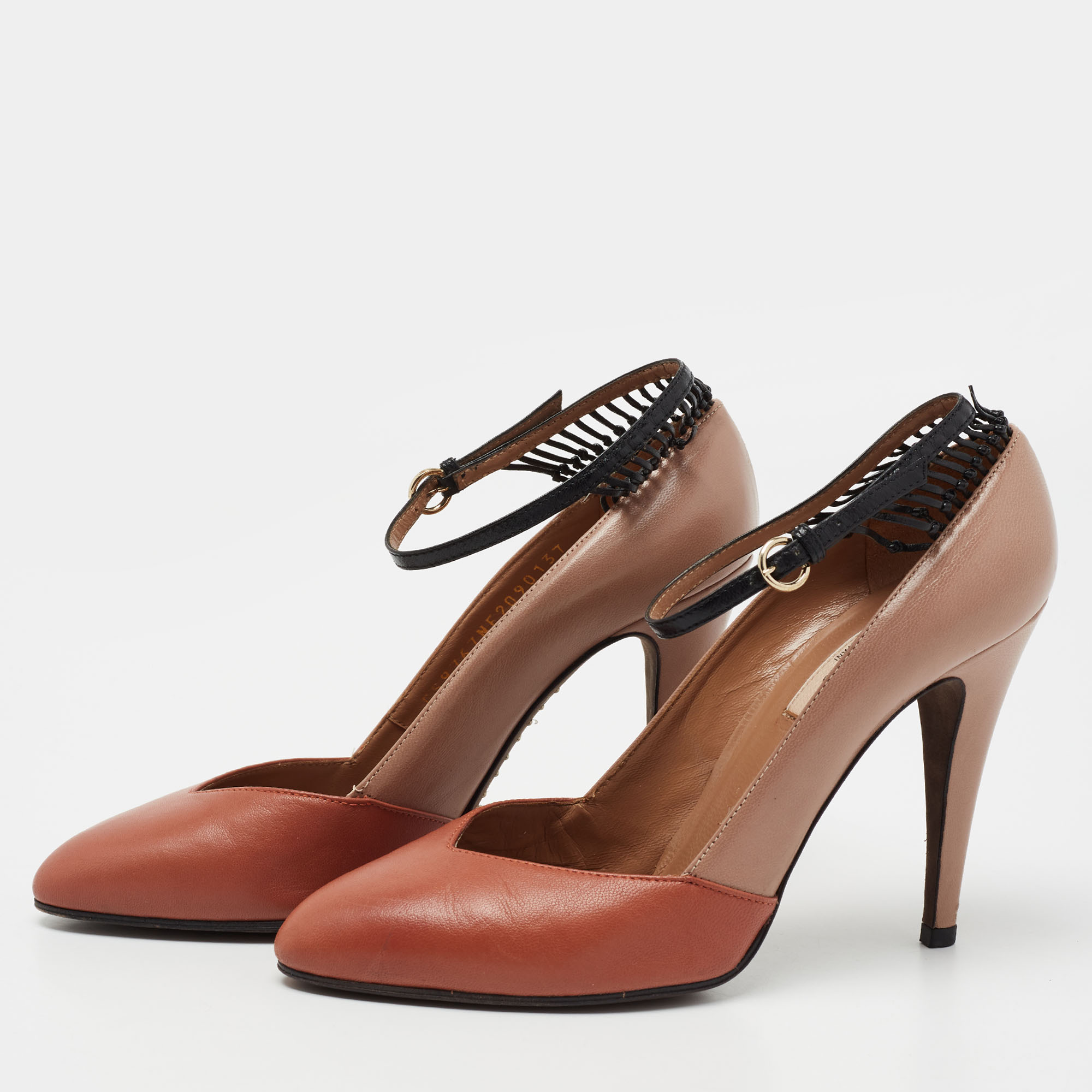 

Valentino Two Tone Leather Mary Jane Pumps Size, Brown