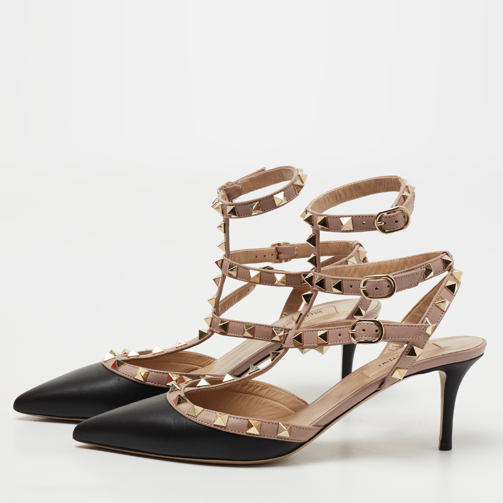 

Valentino Black/Beige Leather Rockstud T Strap Sandals Size