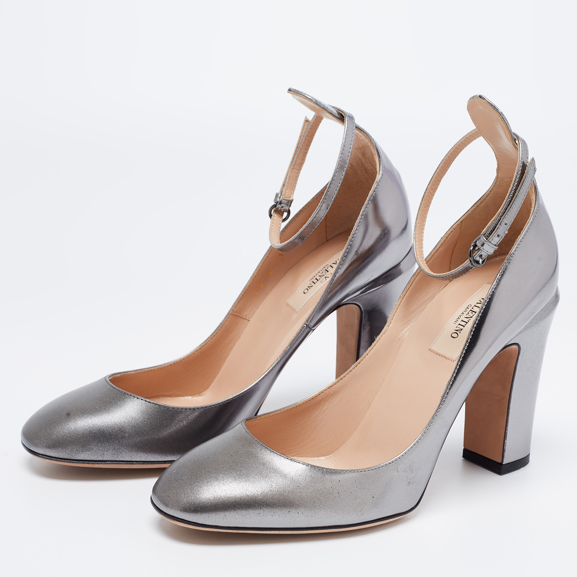 

Valentino Grey patent and Leather Tango Ankle Strap Pumps Size