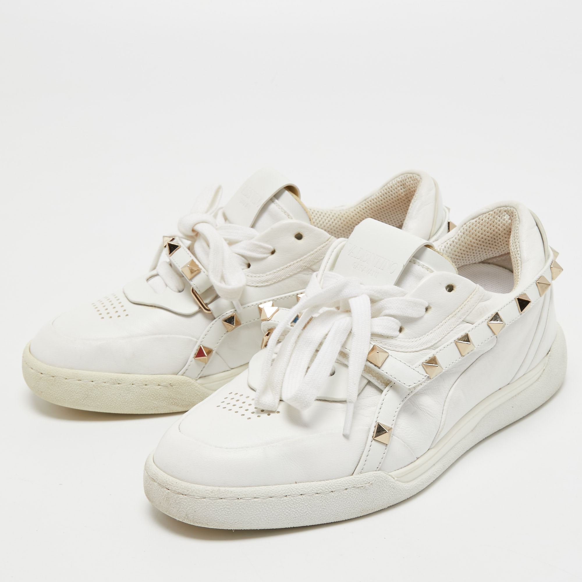 

Valentino White Leather Rockstud Low Top Sneakers Size