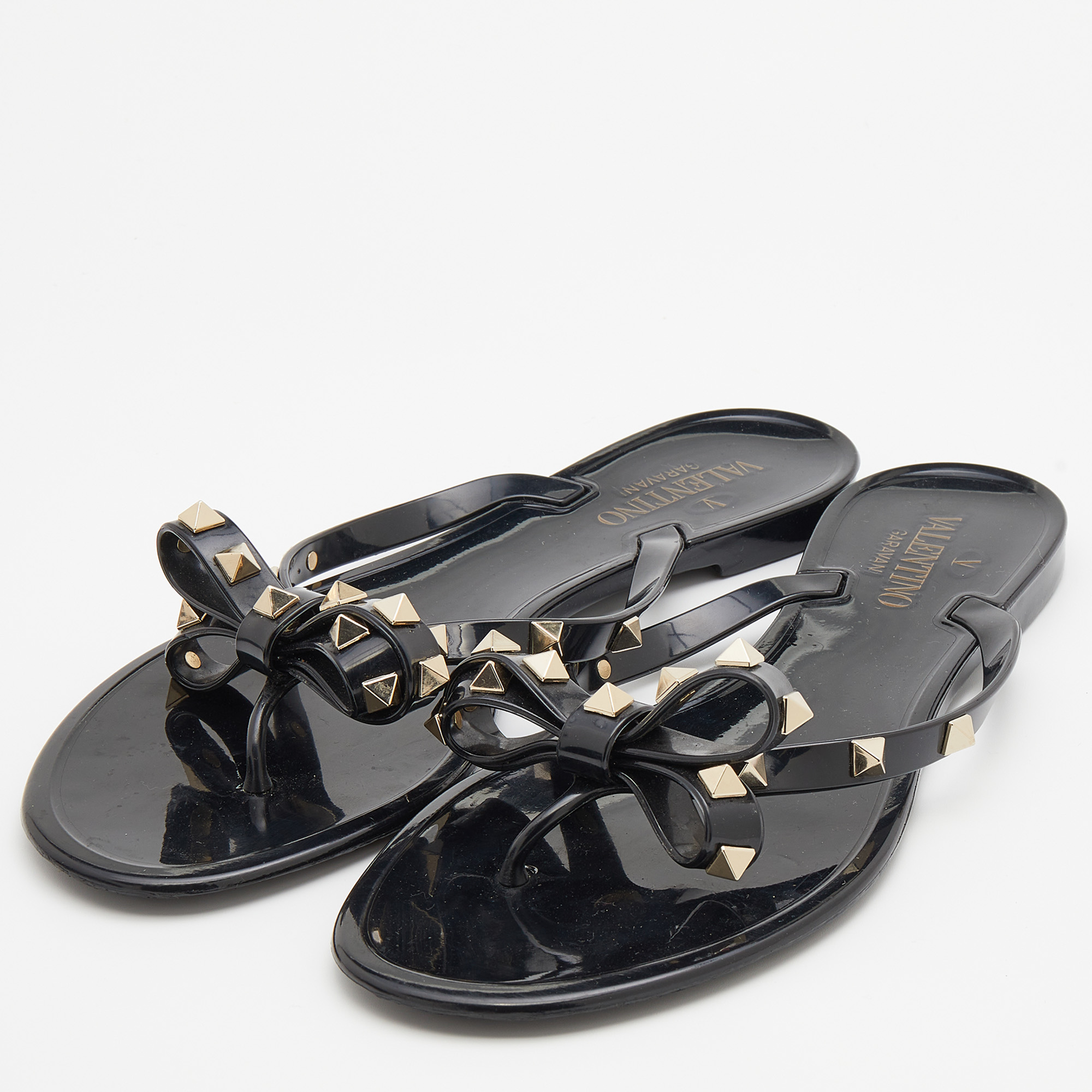 

Valentino Black Rubber Rockstud Bow Thong Flats Size