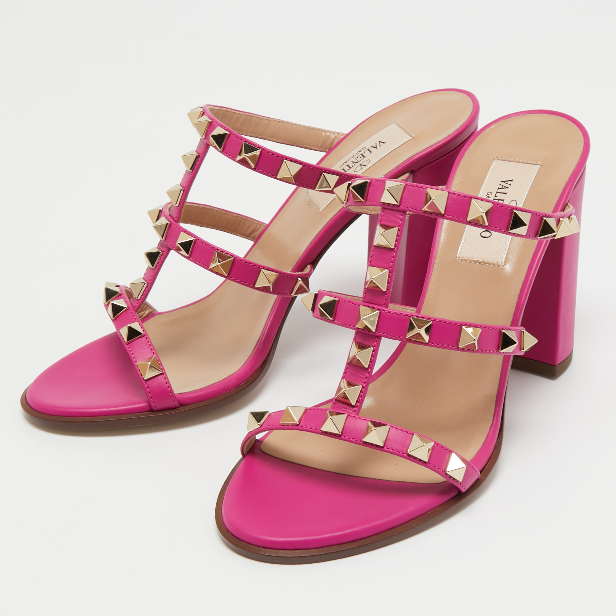 

Valentino Magenta Leather Rockstud Sandals Size, Pink