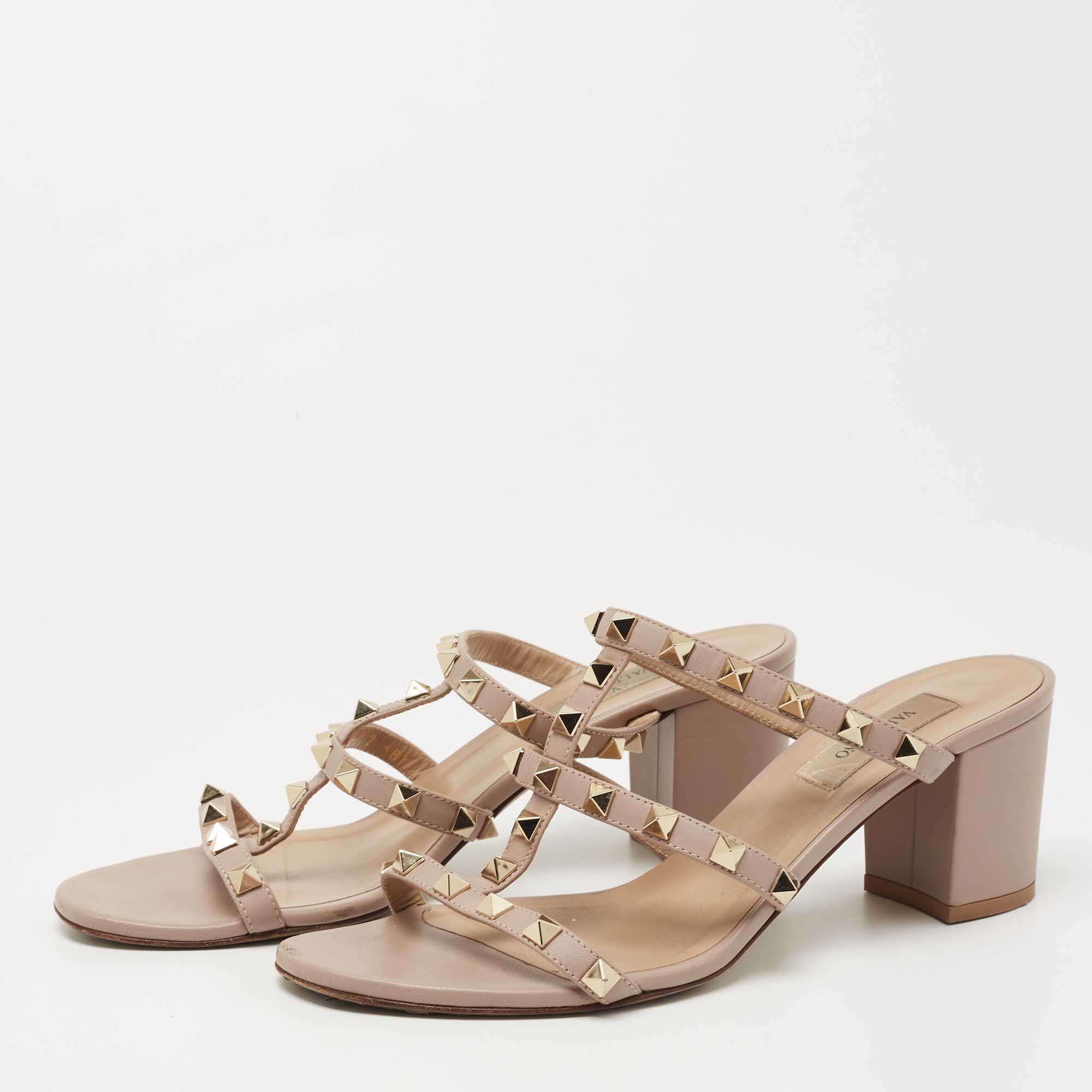 

Valentino Dusty Pink Leather Rockstud Slide Sandals Size, Beige