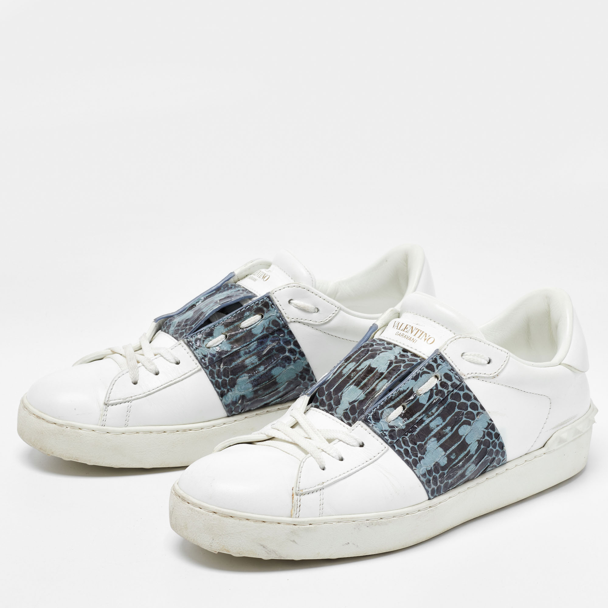 

Valentino White Leather and Python Low Top Sneakers Size