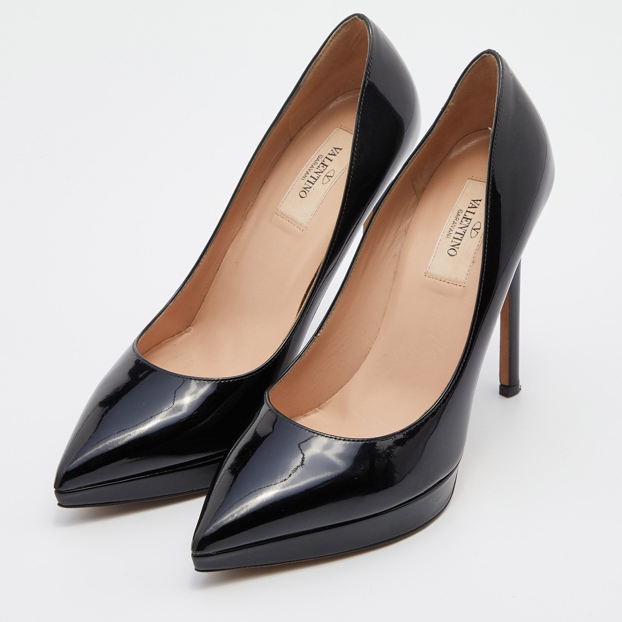 

Valentino Black Patent Leather Janis Pointed Toe Platform Pumps Size