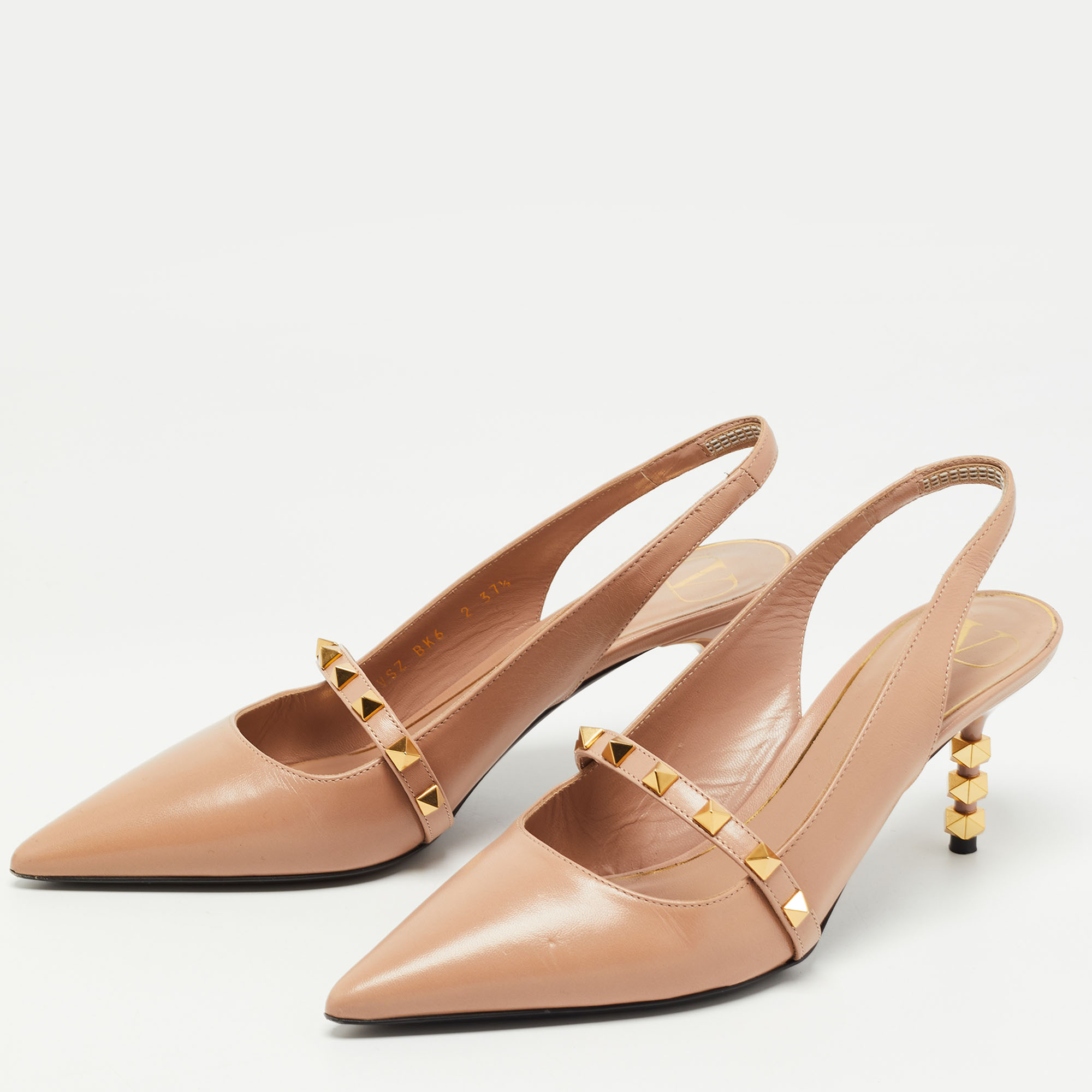 

Valentino Beige Leather Rockstud Slingback Pumps Size