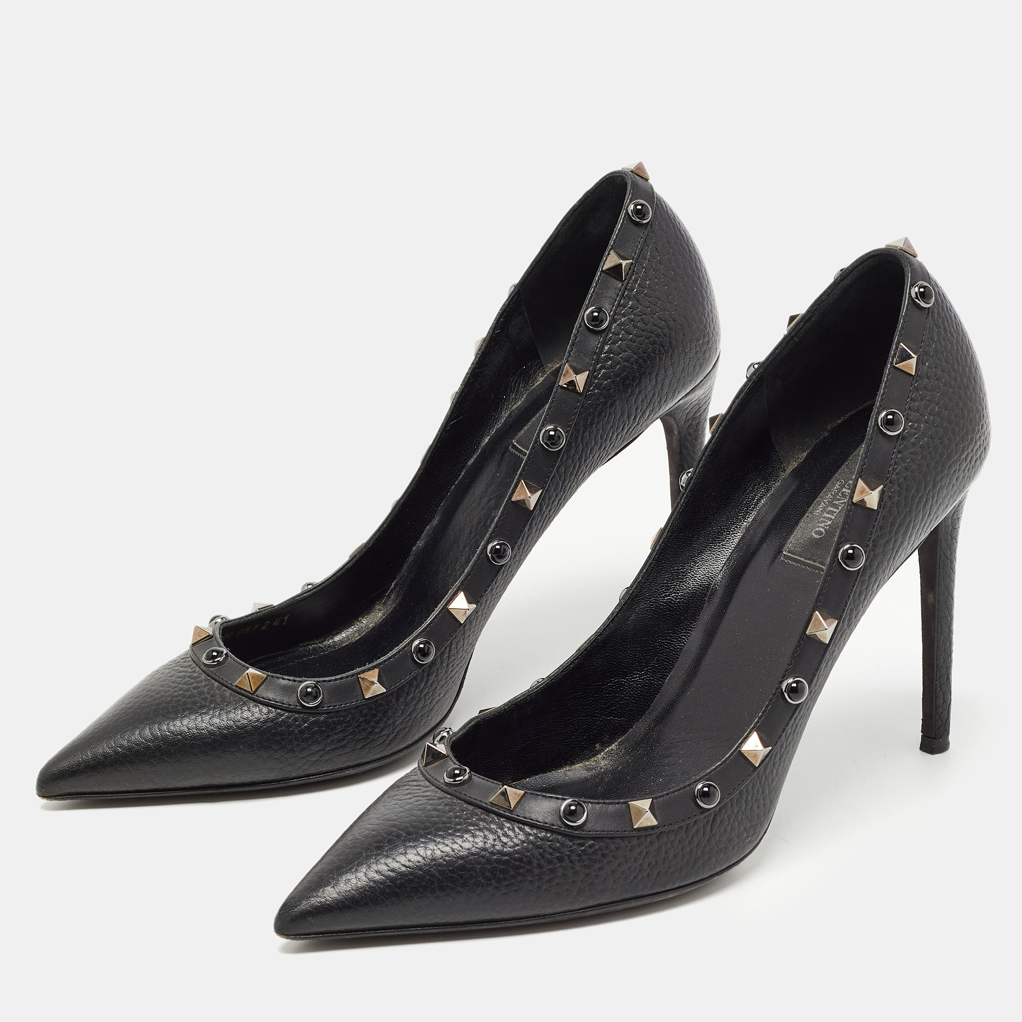 

Valentino Black Leather Rockstud Pumps Size