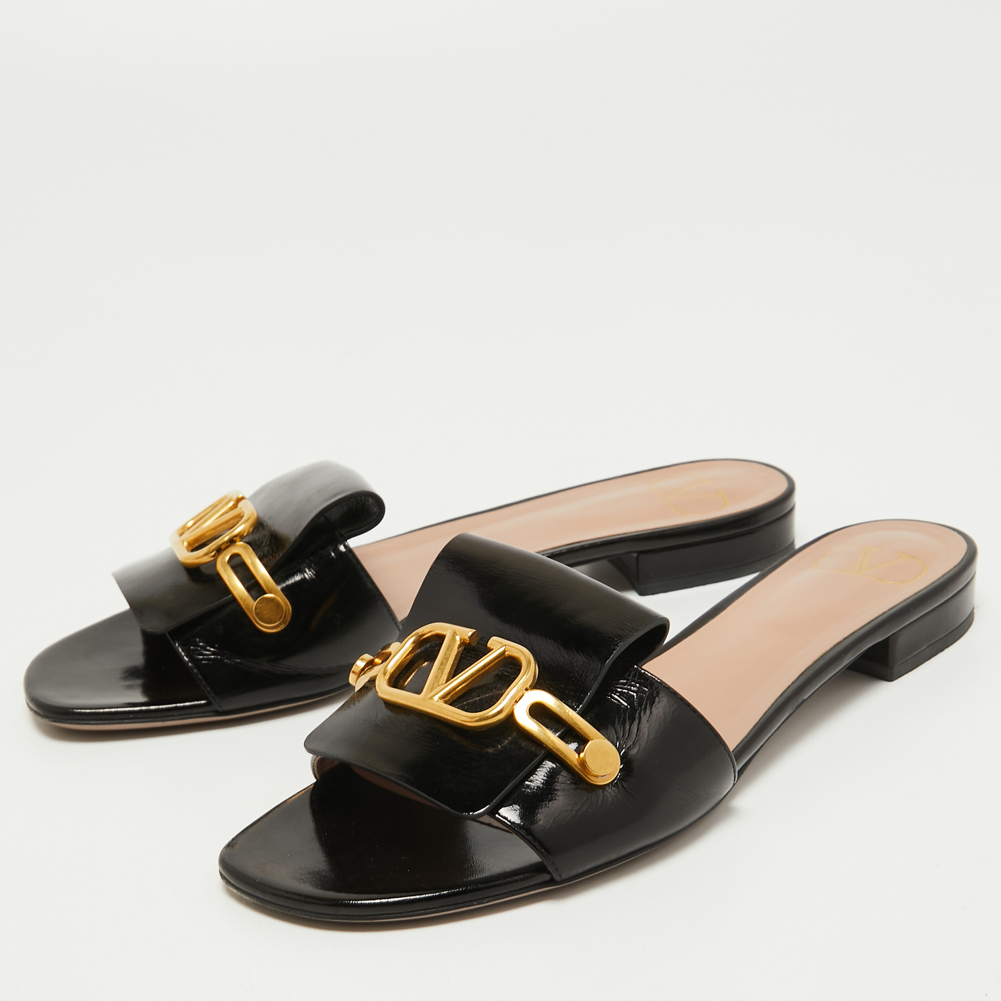 

Valentino Black Leather V Logo Flat Slides Size