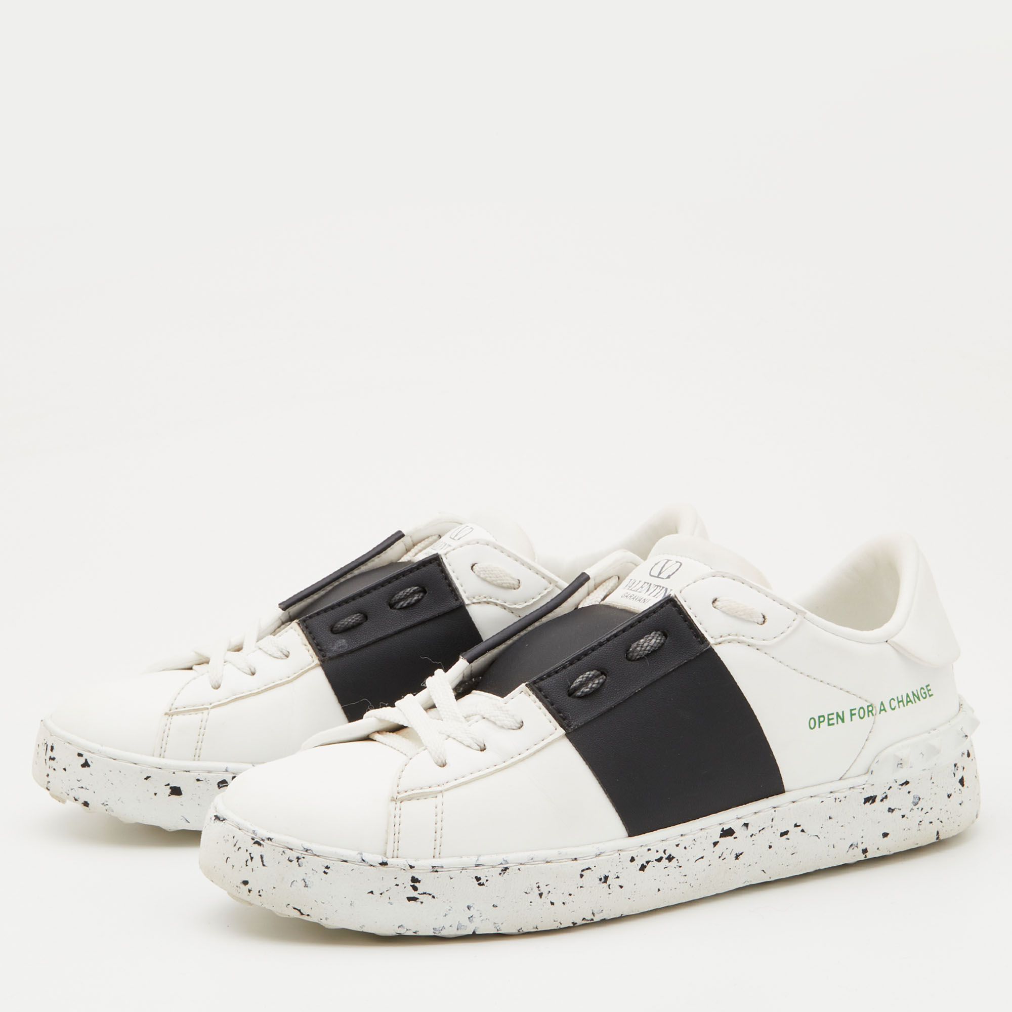 

Valentino White/Black Leather Open For A Change Rockstud Sneakers Size