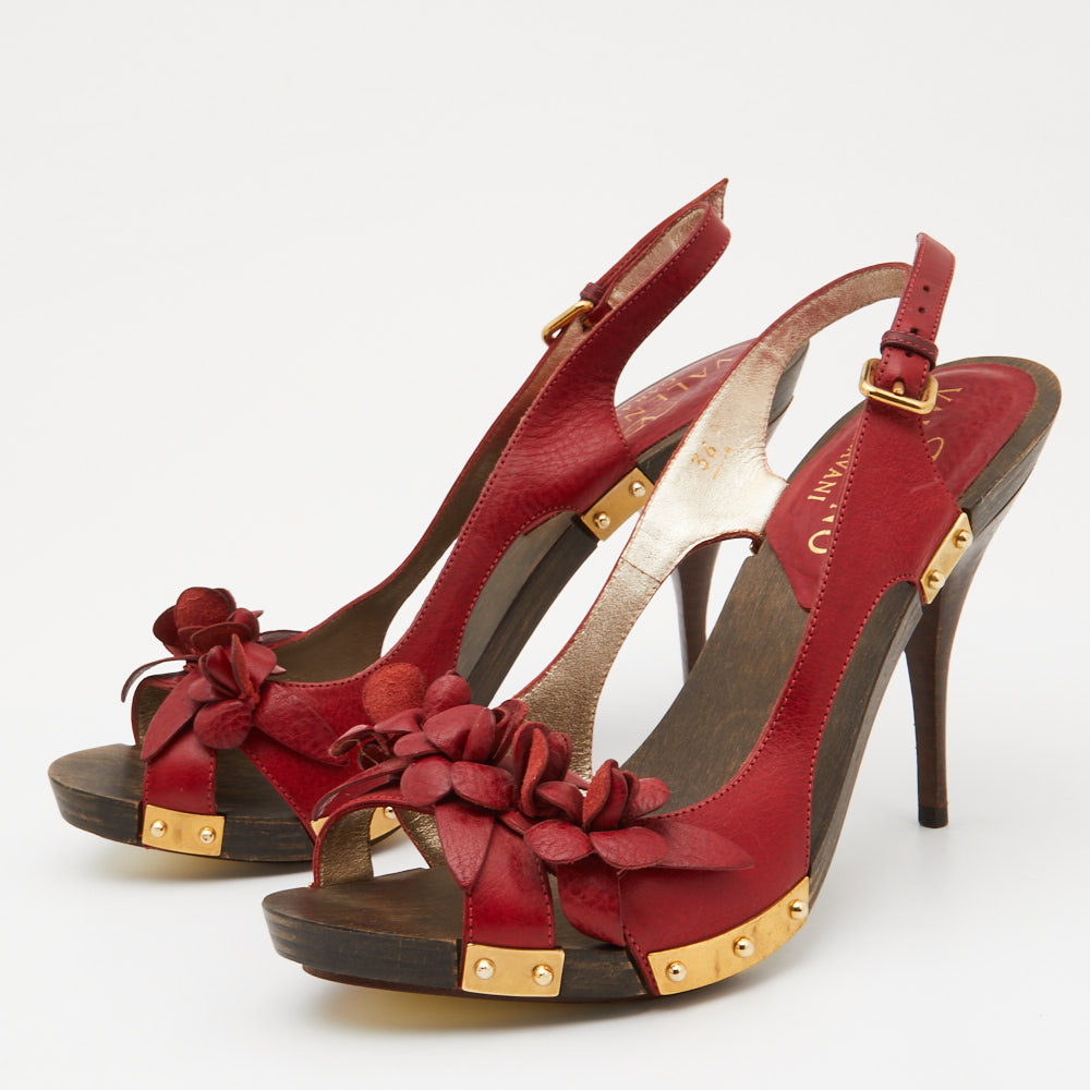 

Valentino Red Leather Floral Applique Slingback Sandals Size