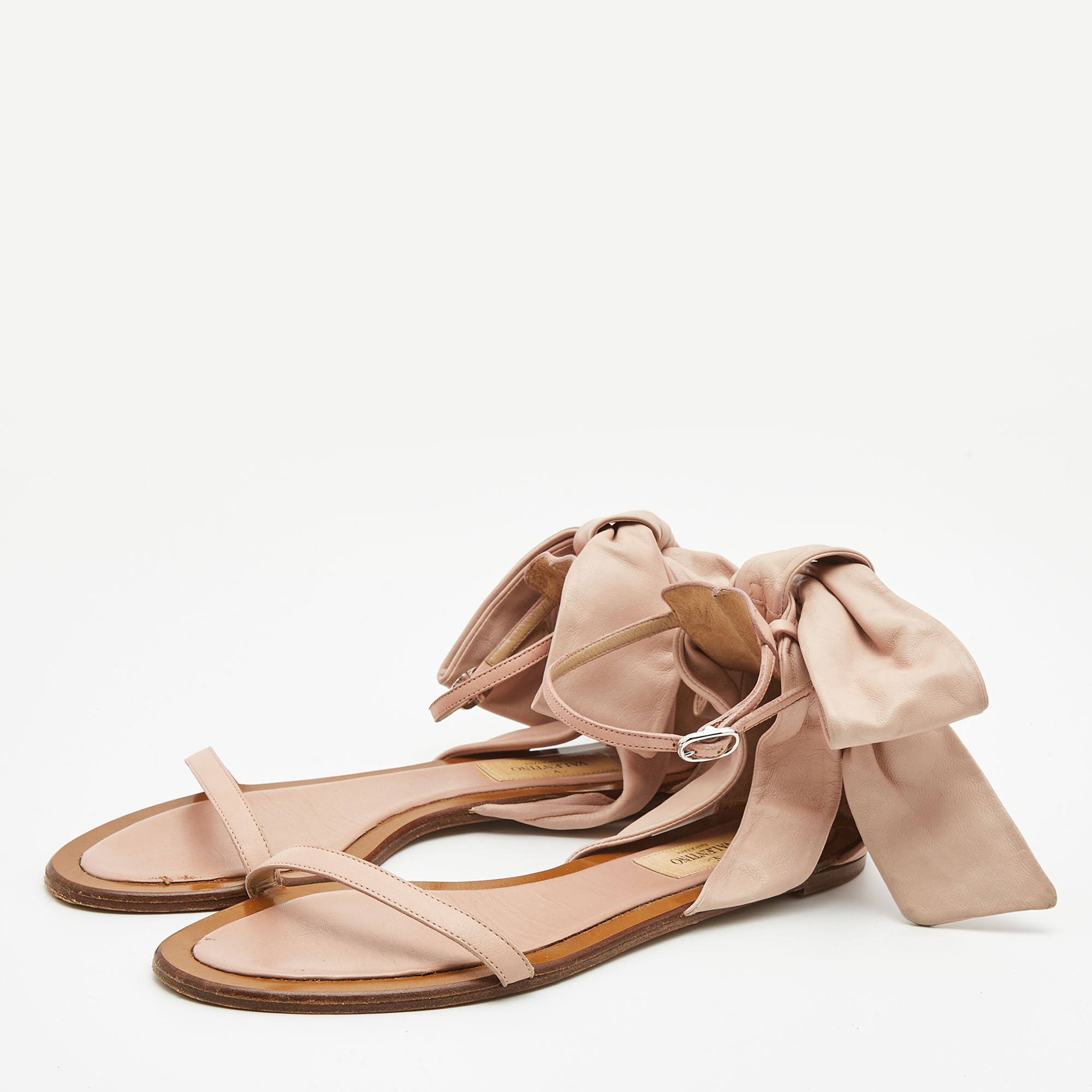 

Valentino Beige Leather Ankle Strap Flat Sandals Size