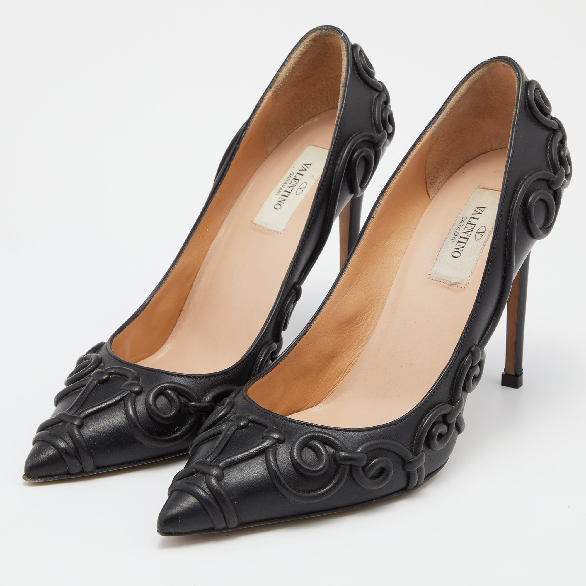 

Valentino Black Leather Swirl Detail Pointed Toe Pumps Size