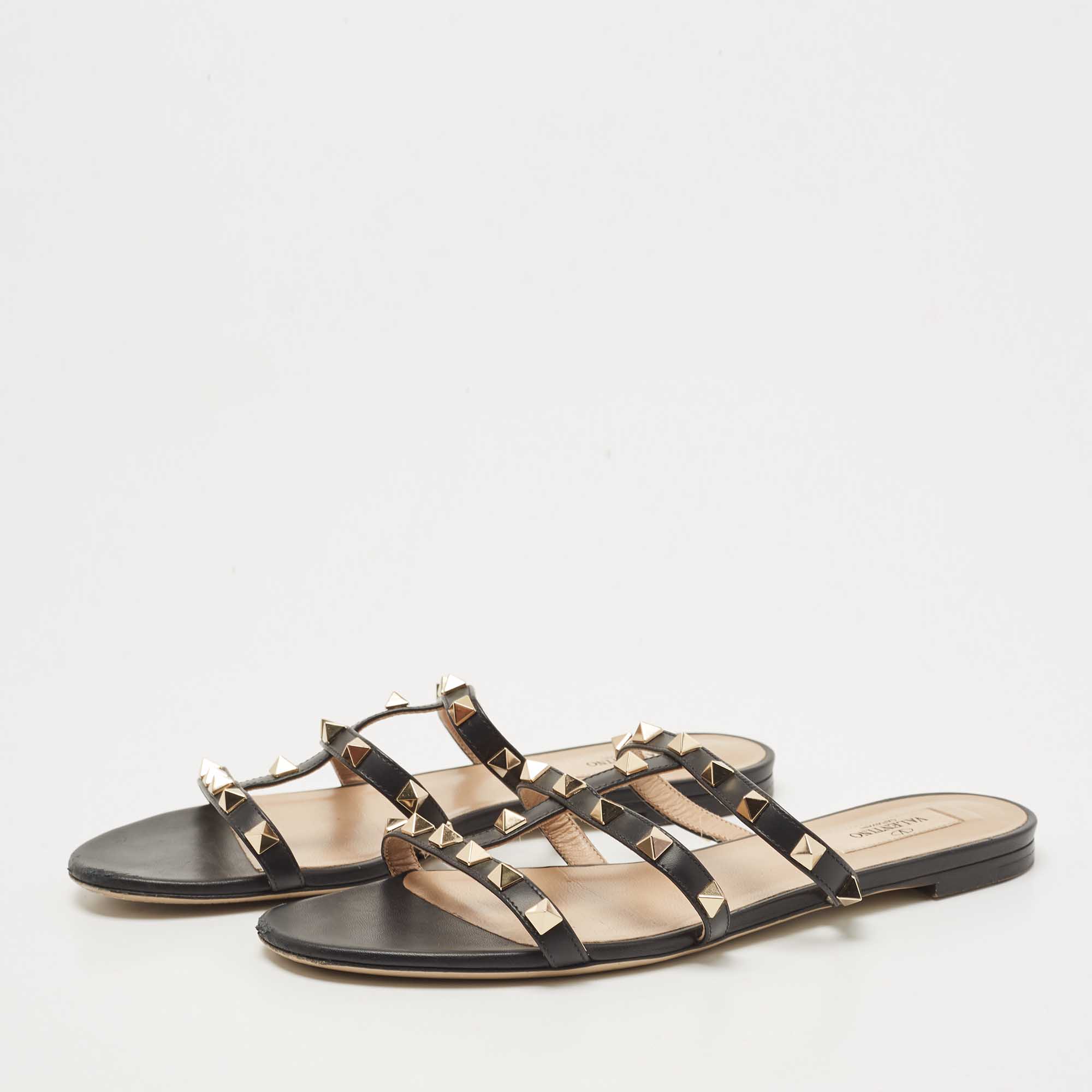 

Valentino Black Leather Rockstud Flat Slides Size