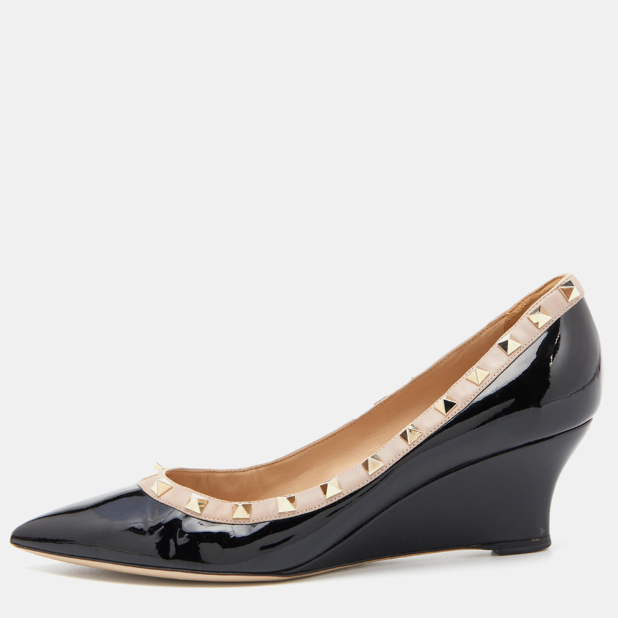 Valentino rockstud 2025 wedge pump