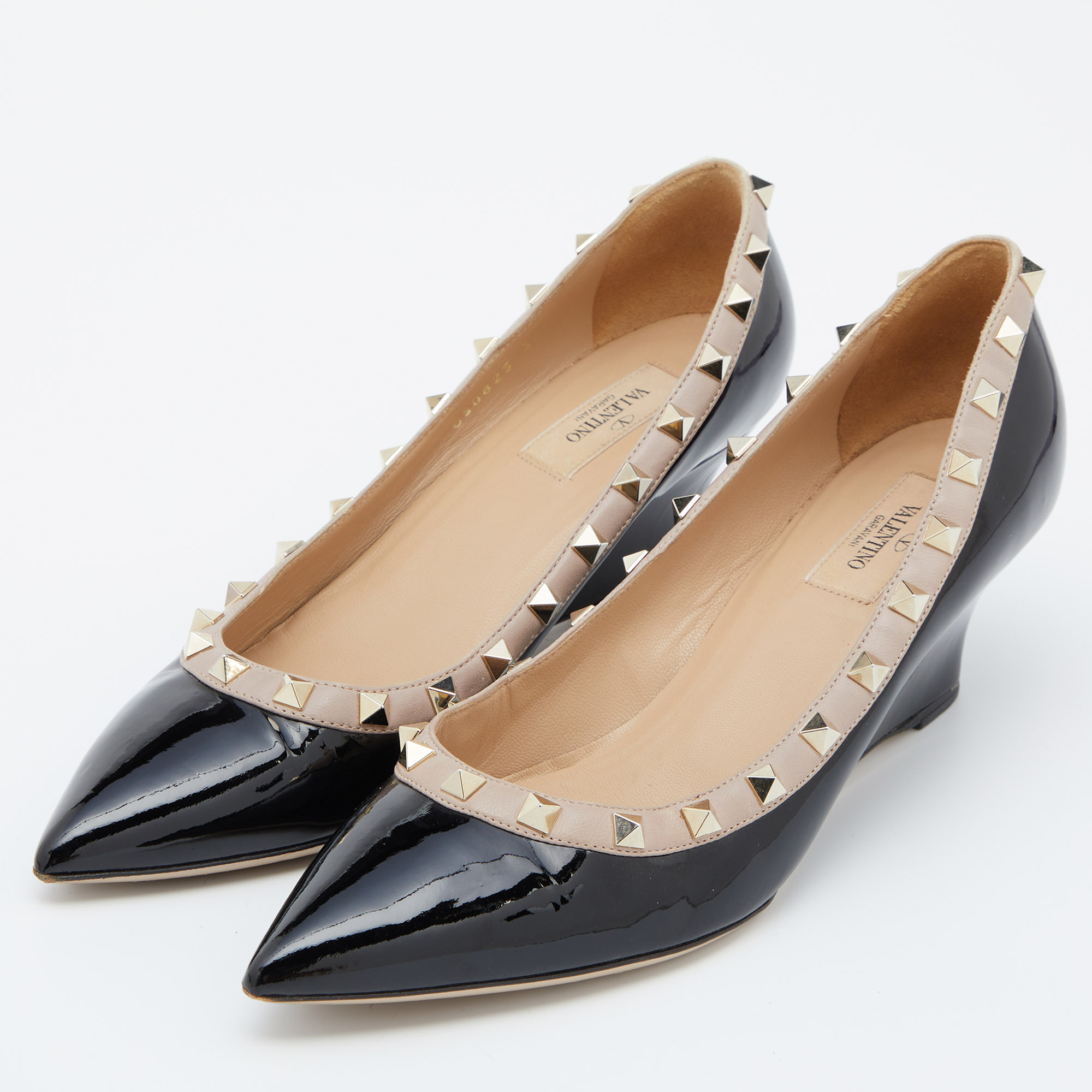 

Valentino Black/Pink Patent Leather Rockstud Pointed Toe Wedge Pumps Size