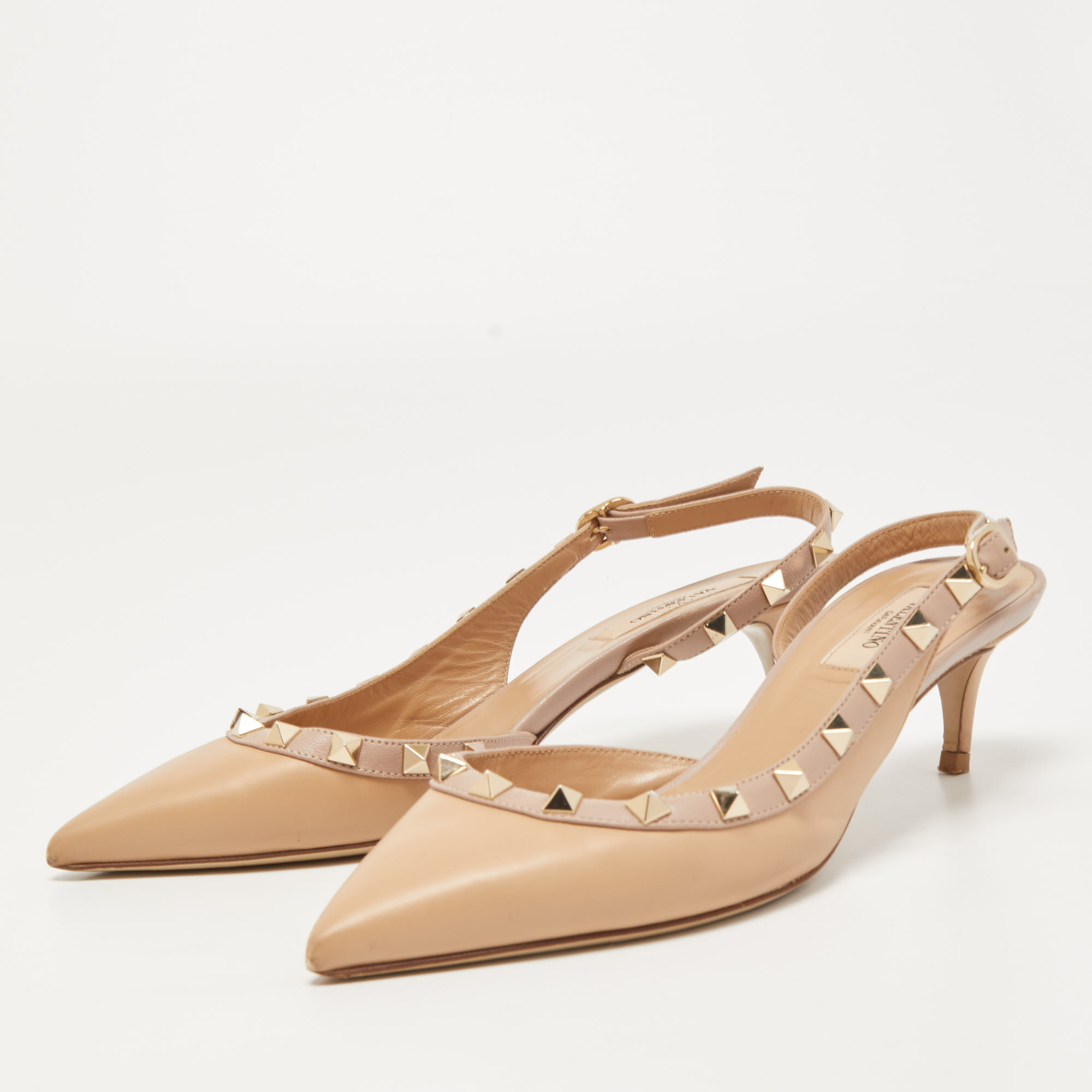 

Valentino Beige Leather Rockstud Slingback Pumps Size