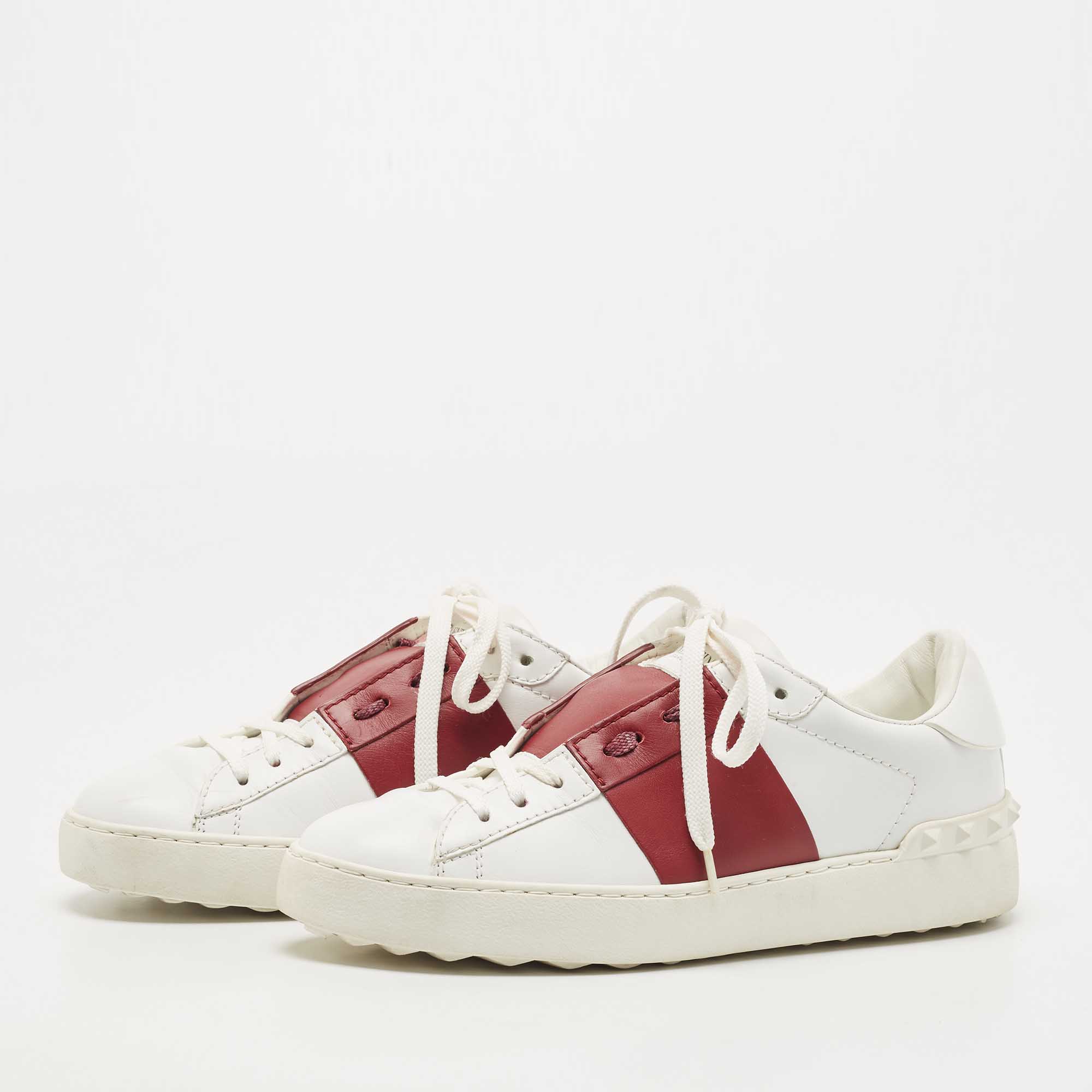 

Valentino White Leather Rockstud Low Top Sneakers Size