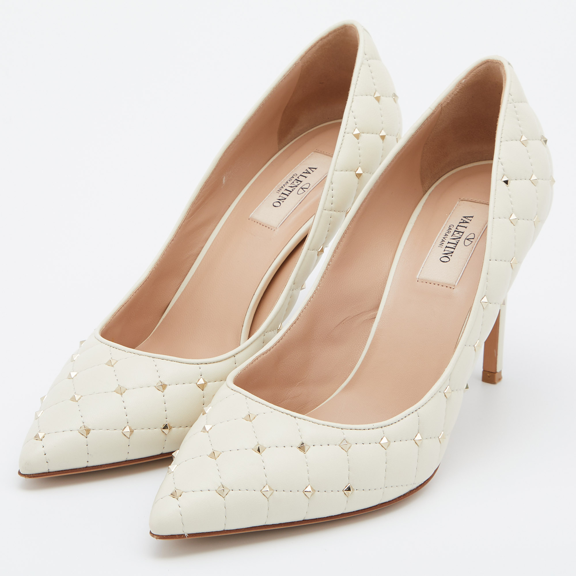 

Valentino Off White Quilted Leather Rockstud Spike Pumps Size