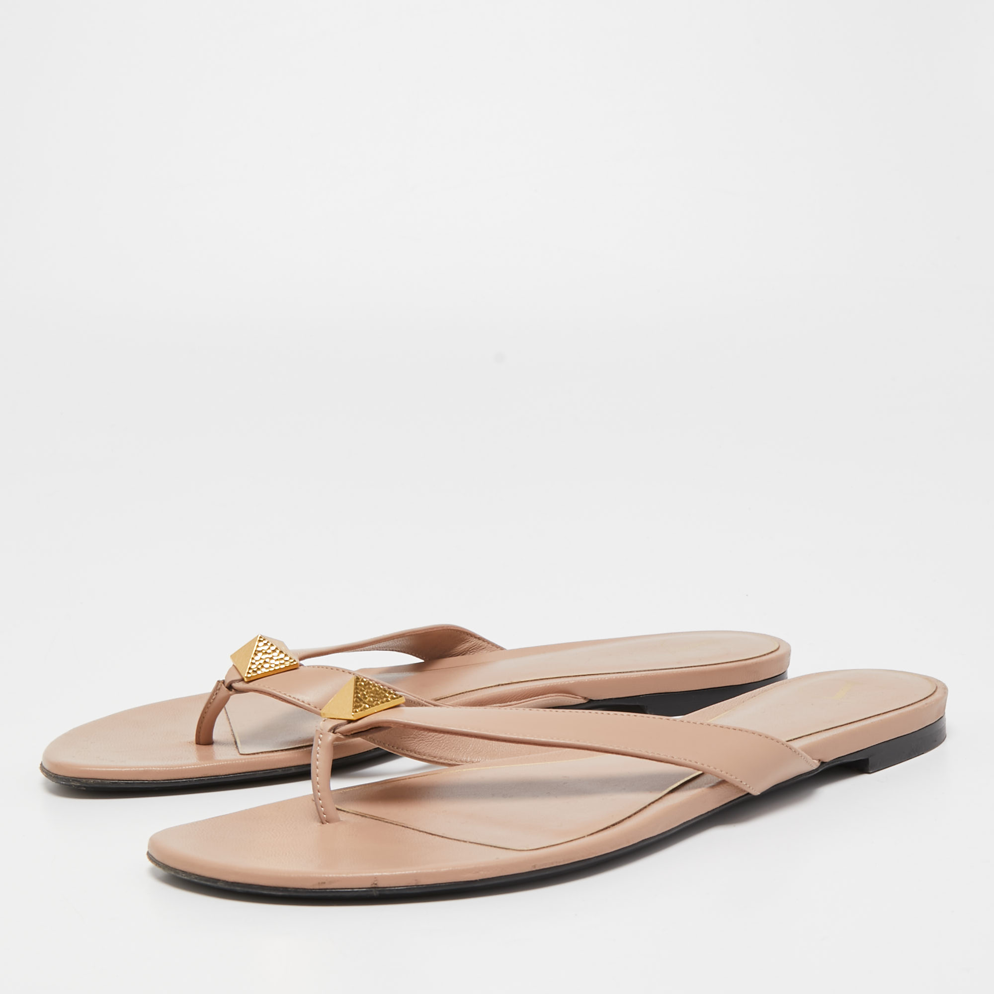 

Valentino Dusty Pink Leather Roman Stud Flats Size