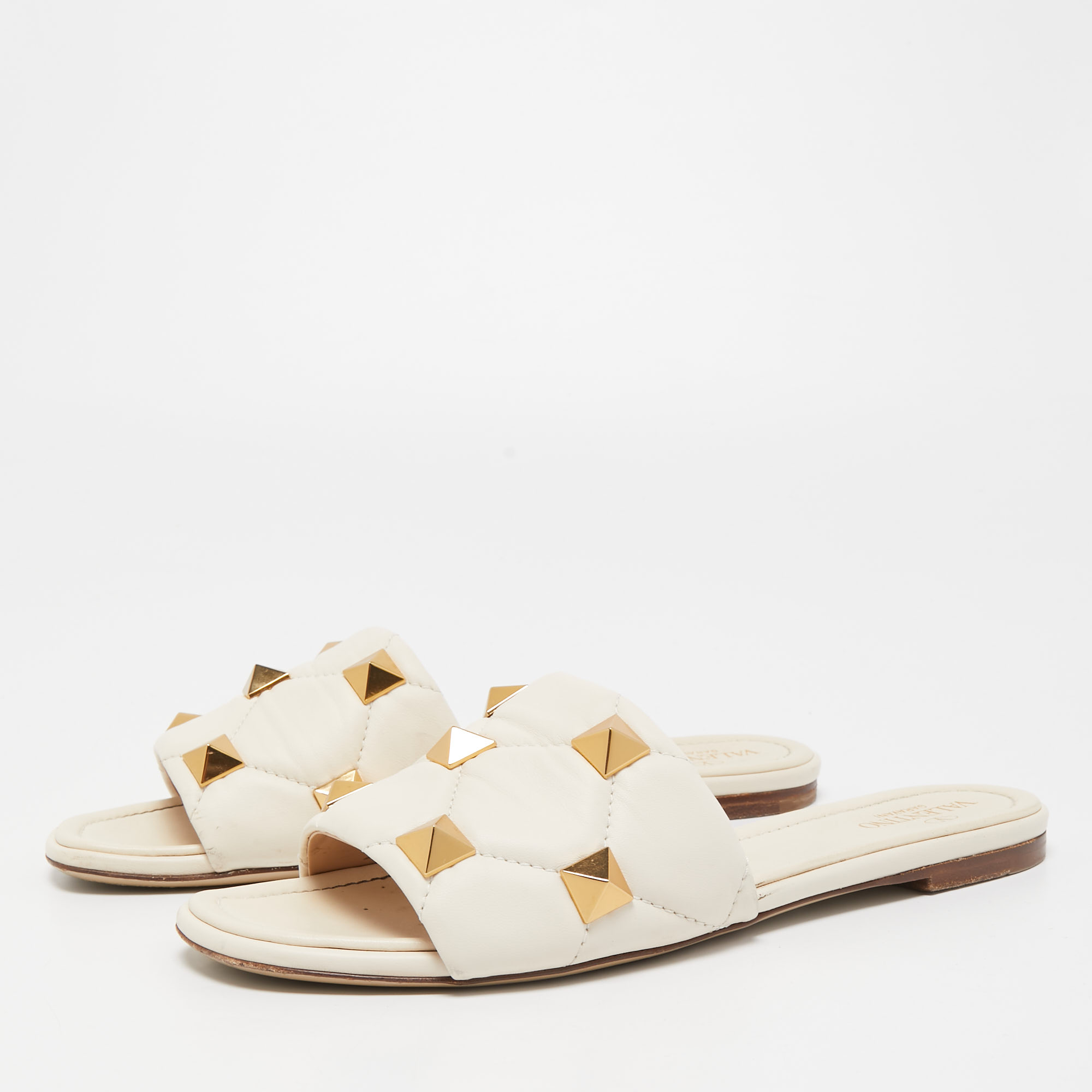 

Valentino Cream Quilted Leather Roman Stud Flat Slides Size