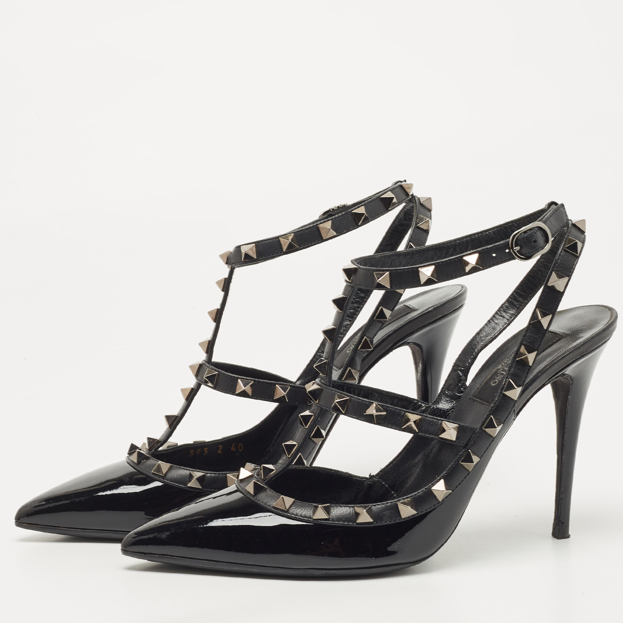 

Valentino Black Patent Leather Rockstud Strappy Pointed Toe Pumps Size