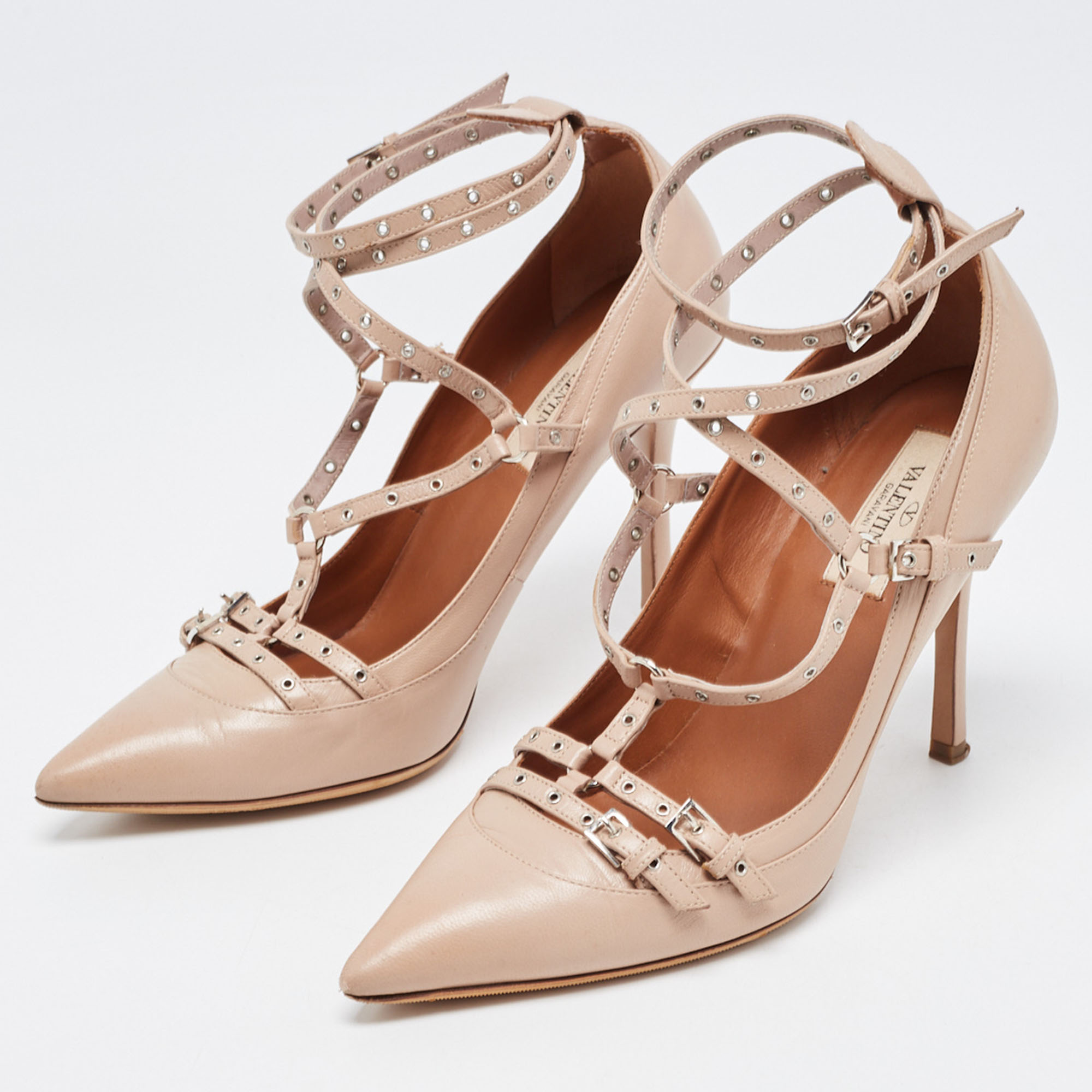 

Valentino Beige Leather Love Latch Pumps Size