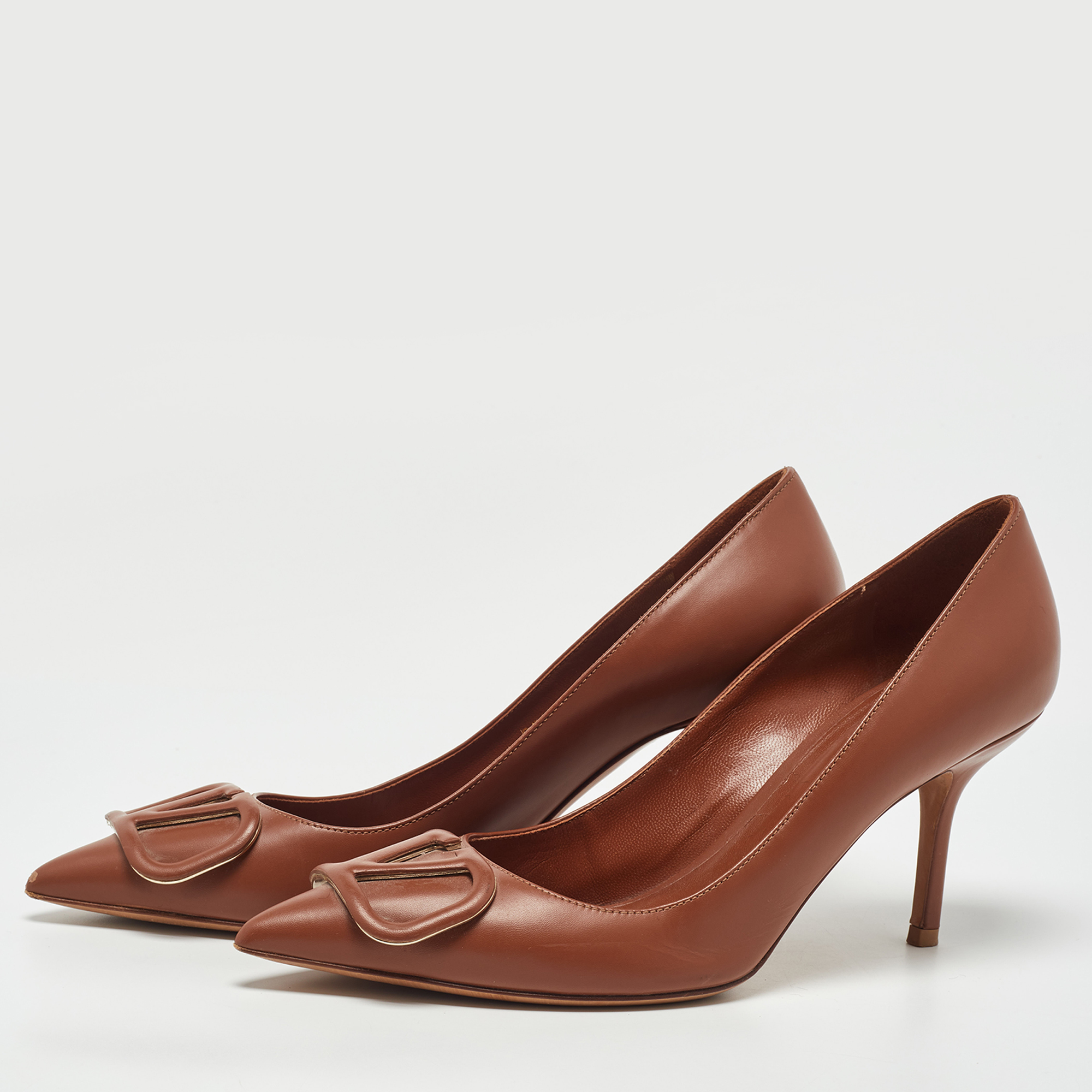 

Valentino Brown Leather V LOGO Pumps Size
