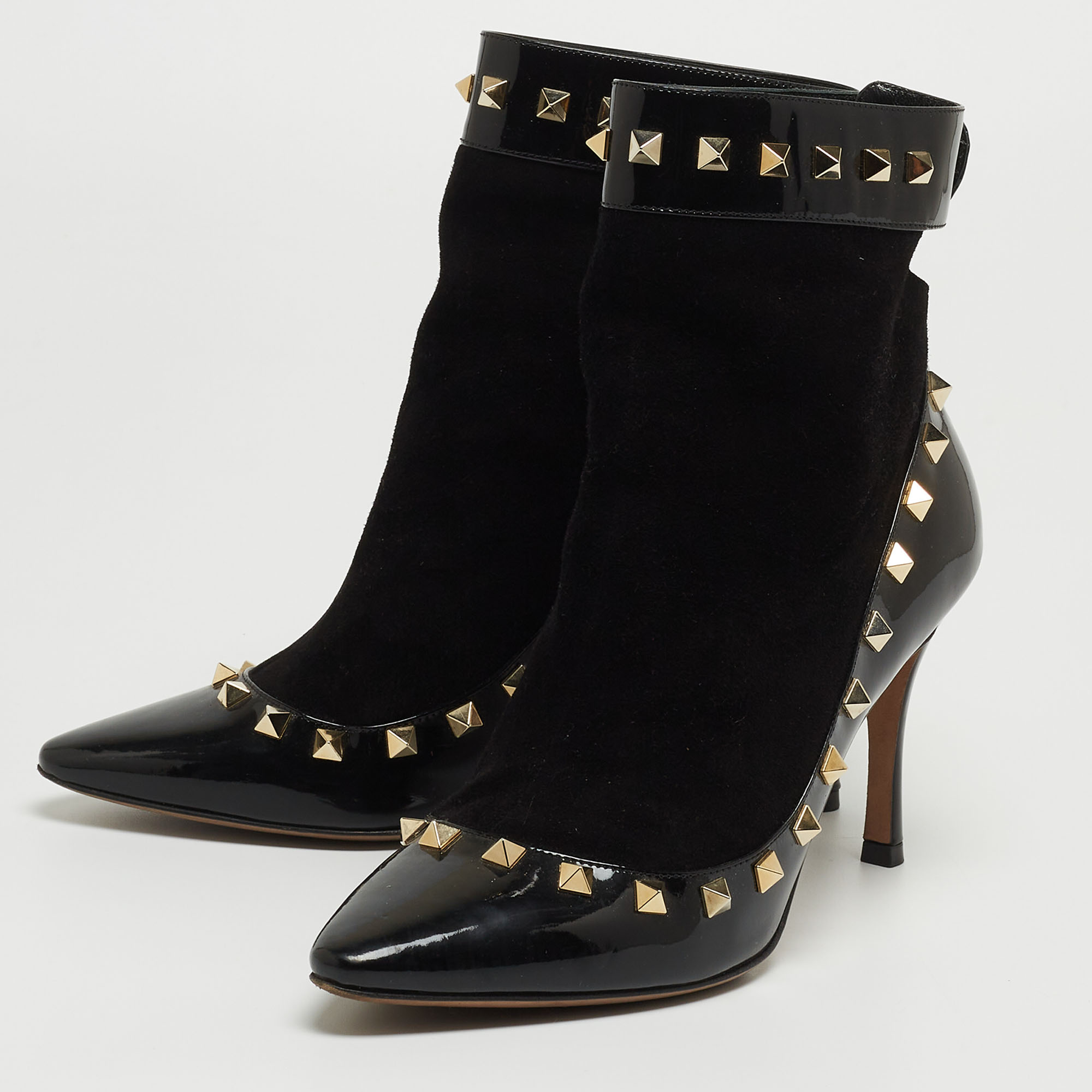 

Valentino Black Patent Leather and Suede Rockstud Ankle Booties Size