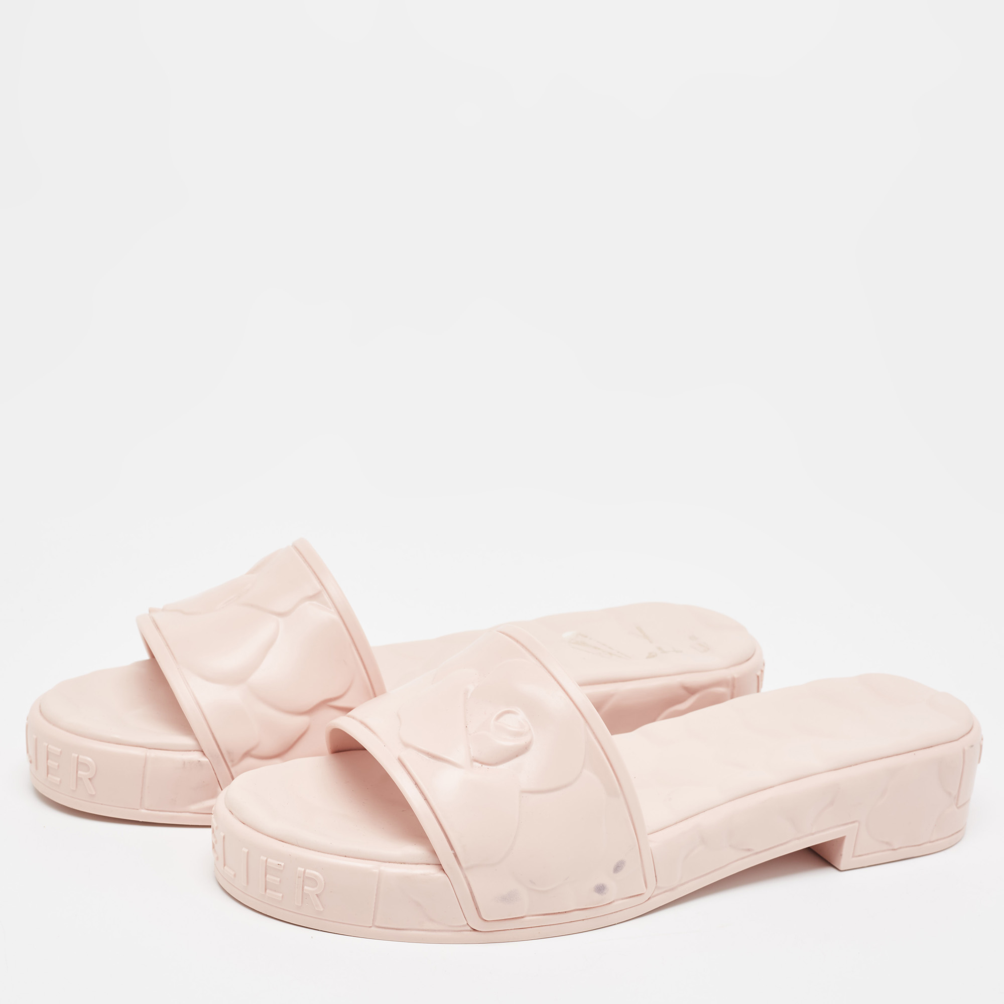 

Valentino Pink Rubber Rose Atelier Slide Sandals Size