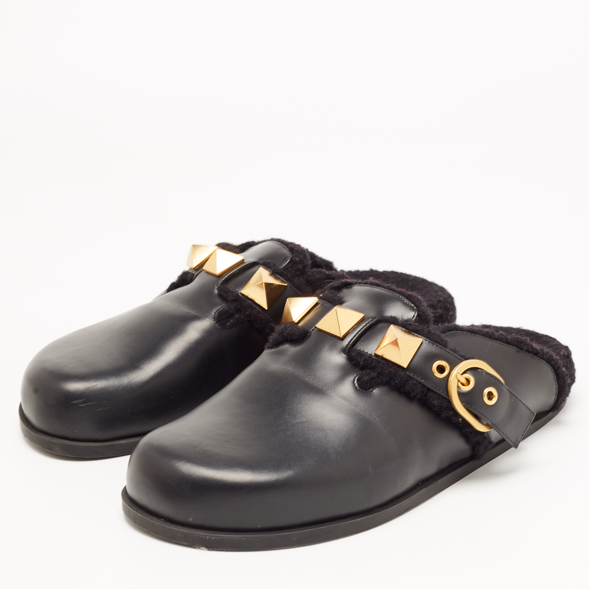 

Valentino Black Leather Roman Stud Buckle Detail Flat Mules Size