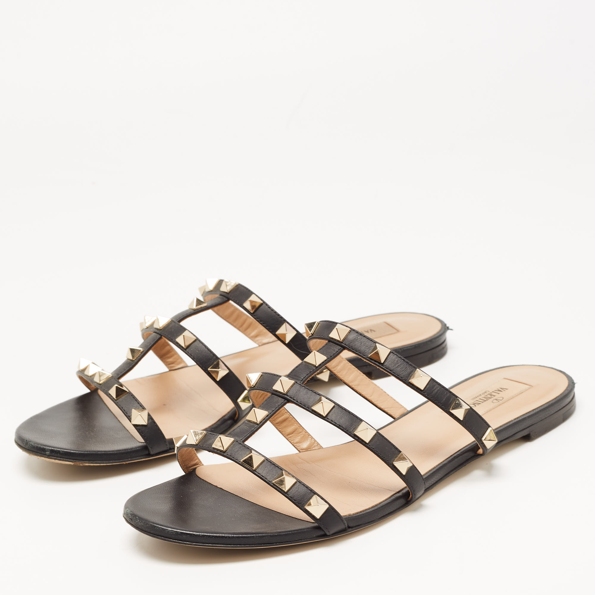 

Valentino Black Leather Rockstud Flat Slides Size