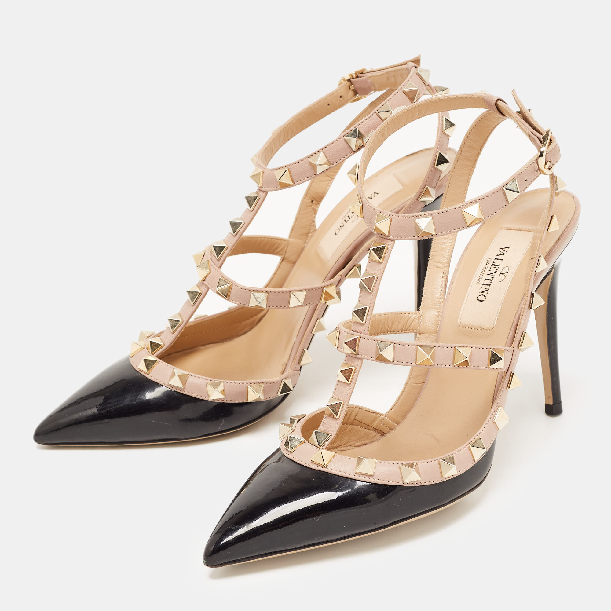 

Valentino Black/Beige Patent Leather Rockstud Pumps Size