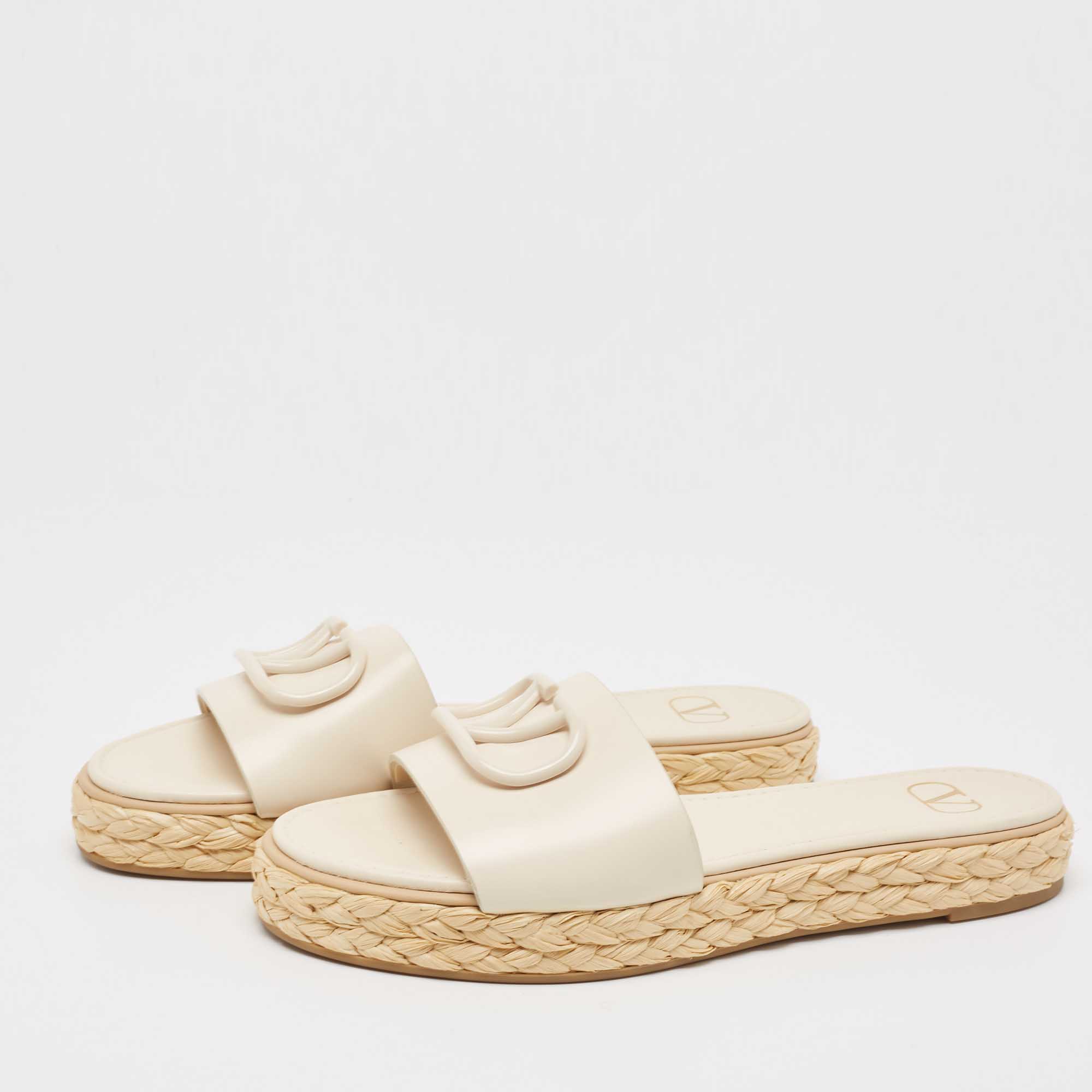 

Valentino Cream Leather VLogo Espadrille Slides Size