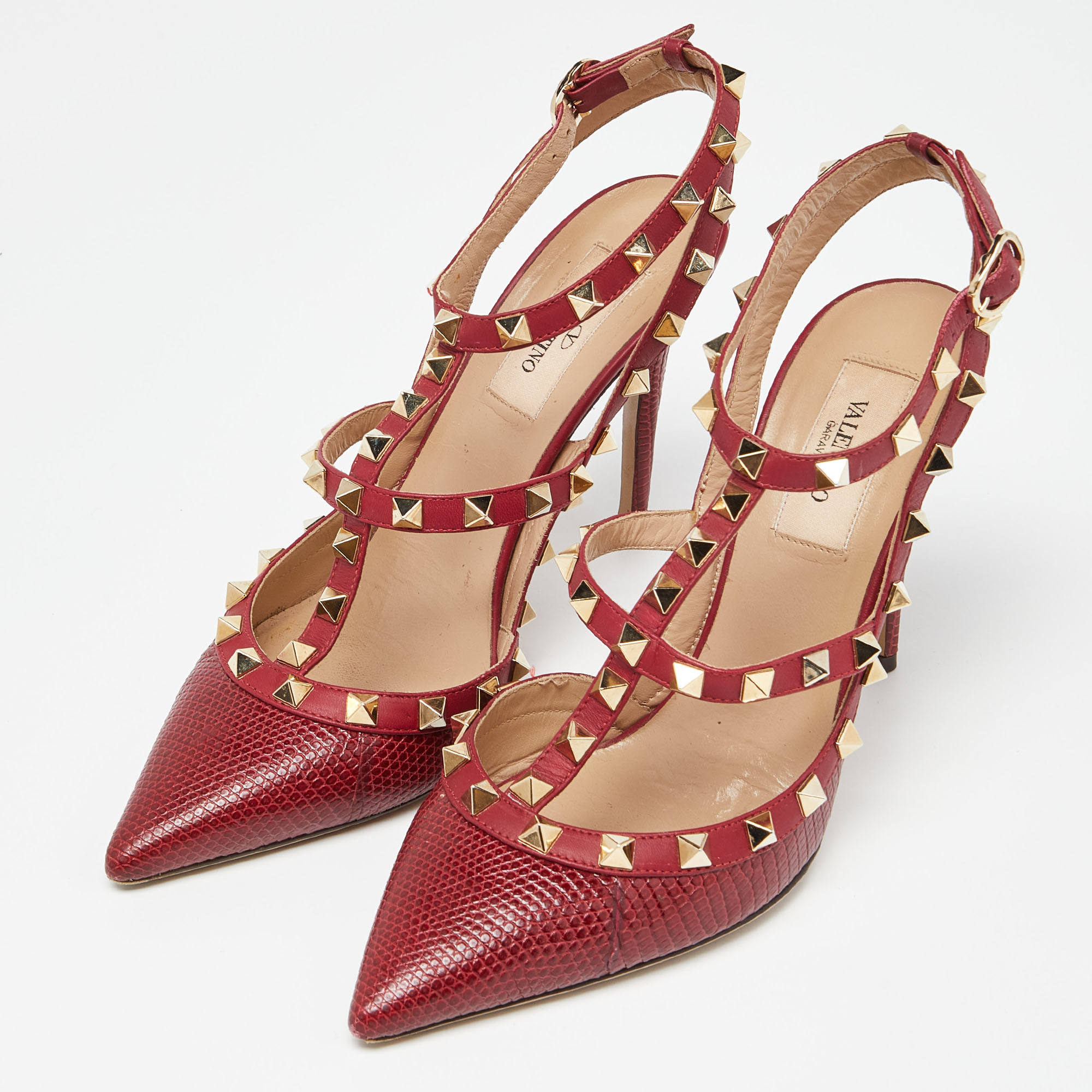 

Valentino Red Lizard and Leather Rockstud Pumps Size