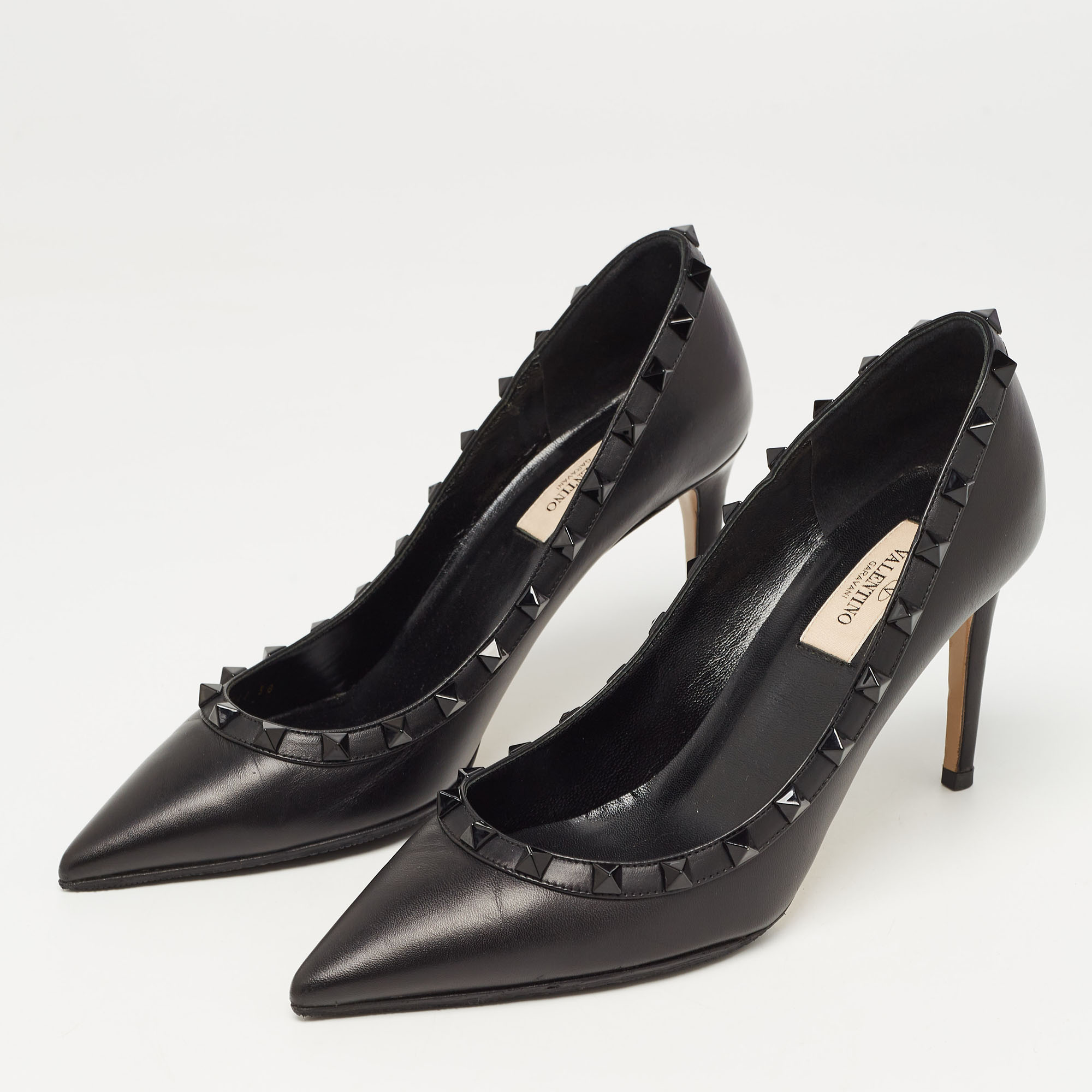 

Valentino Black Leather Rockstud Pumps Size