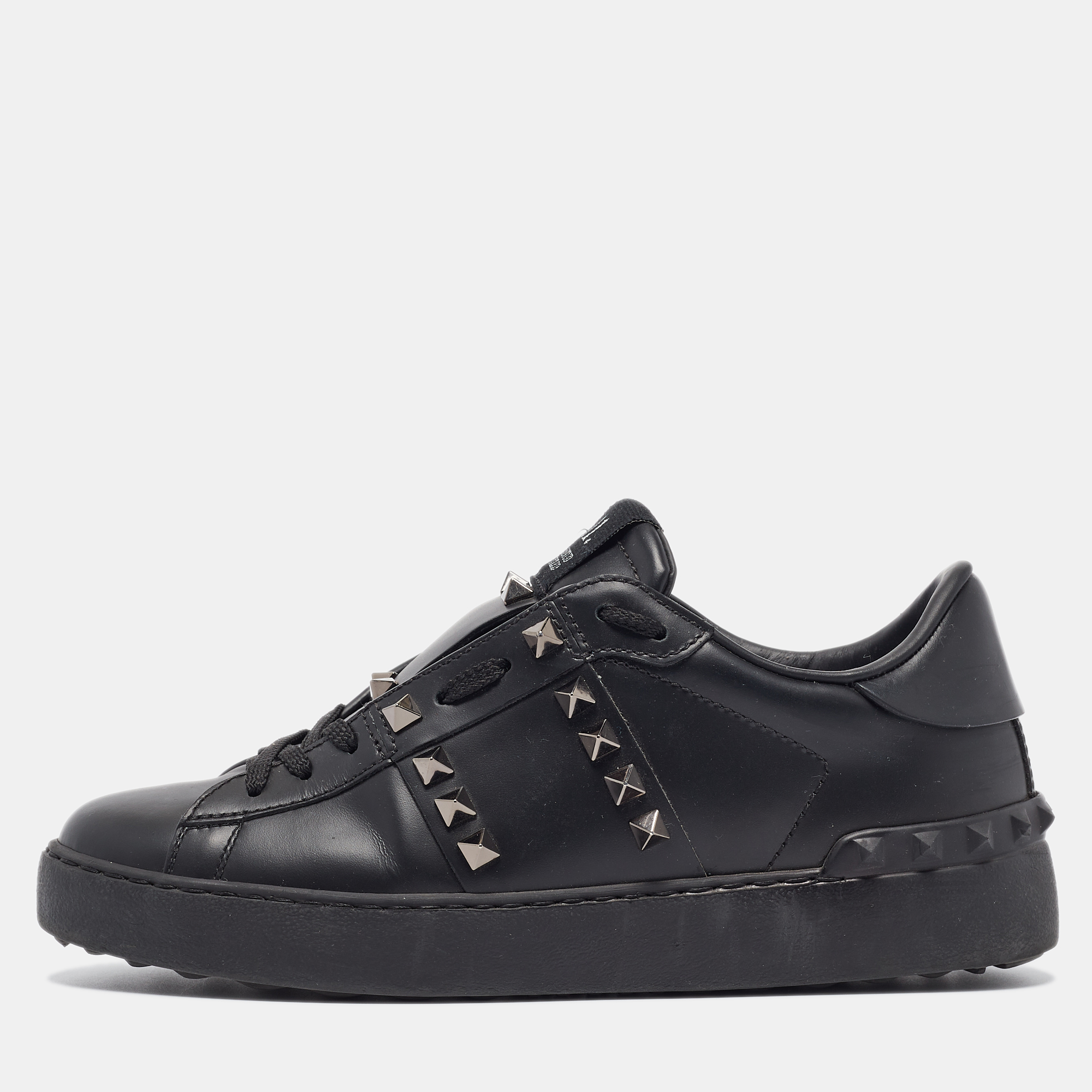 

Valentino Black Leather Rockstud Low Top Sneakers Size