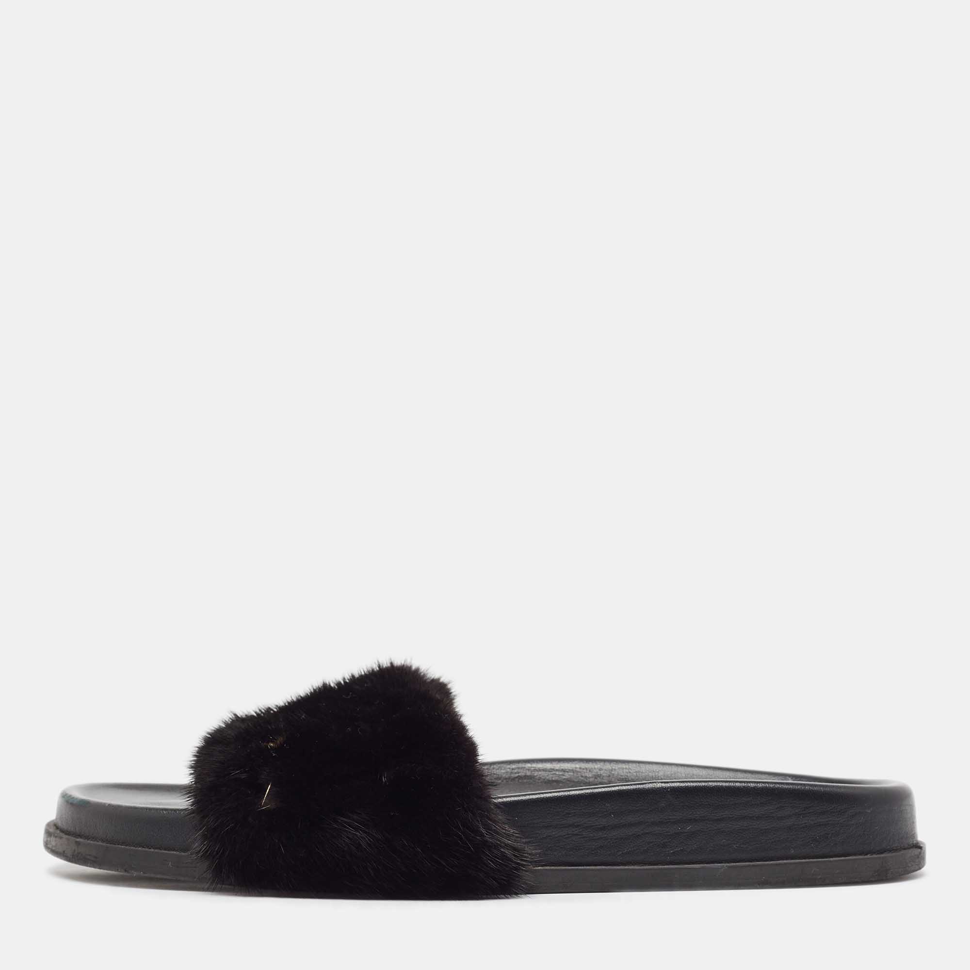 

Valentino Black Mink Fur Rockstud Flat Slides Size