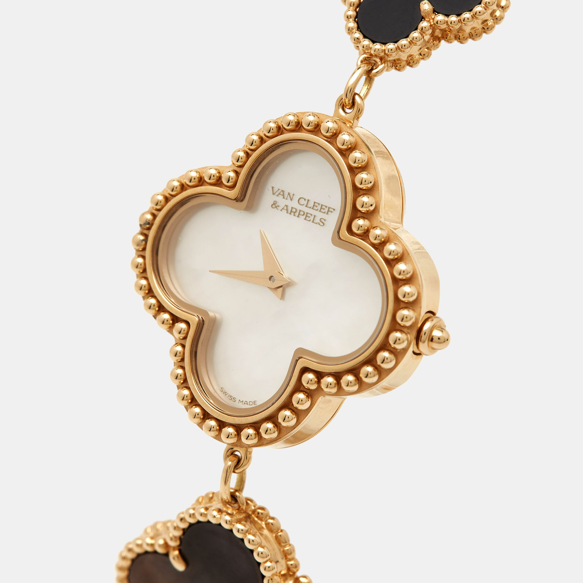 

Van Cleef & Arpels Mother Of Pearl Onyx, Gold