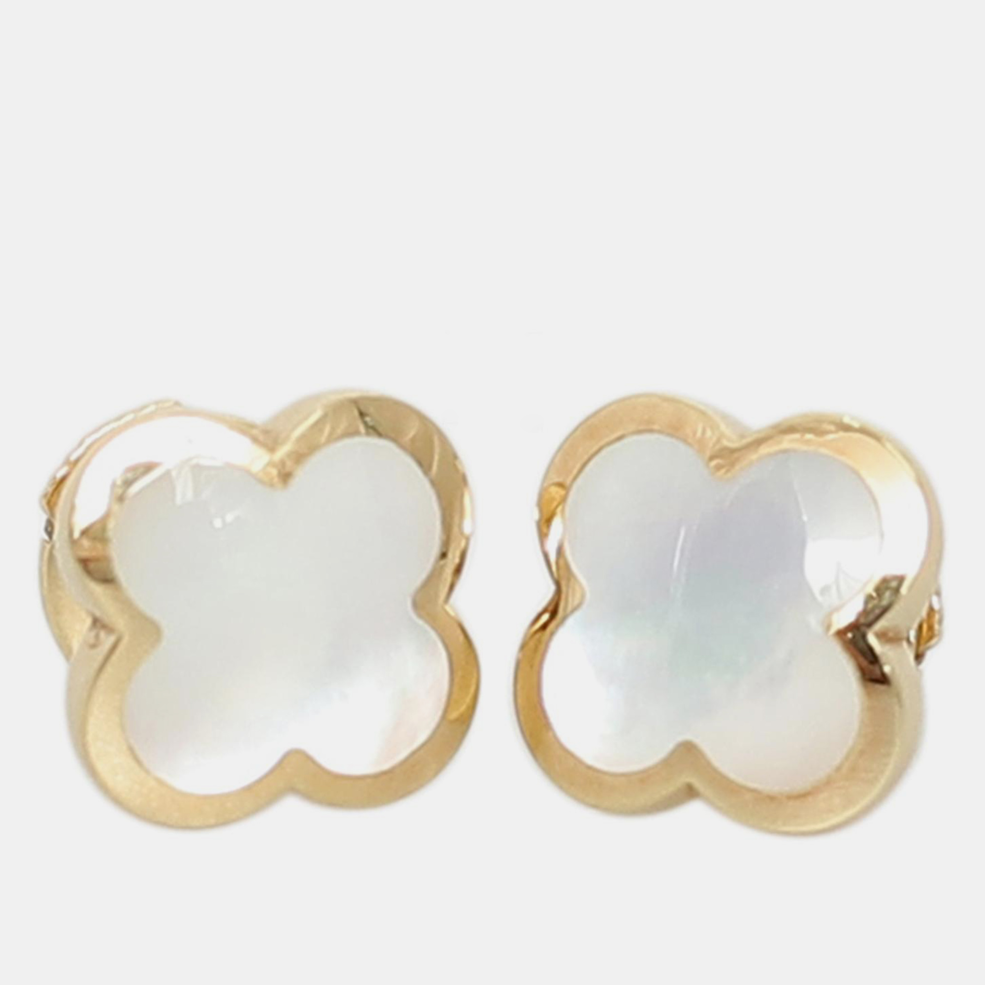 

Van Cleef & Arpels Gold Pearl Alhambra Mother of Pearl Earstuds