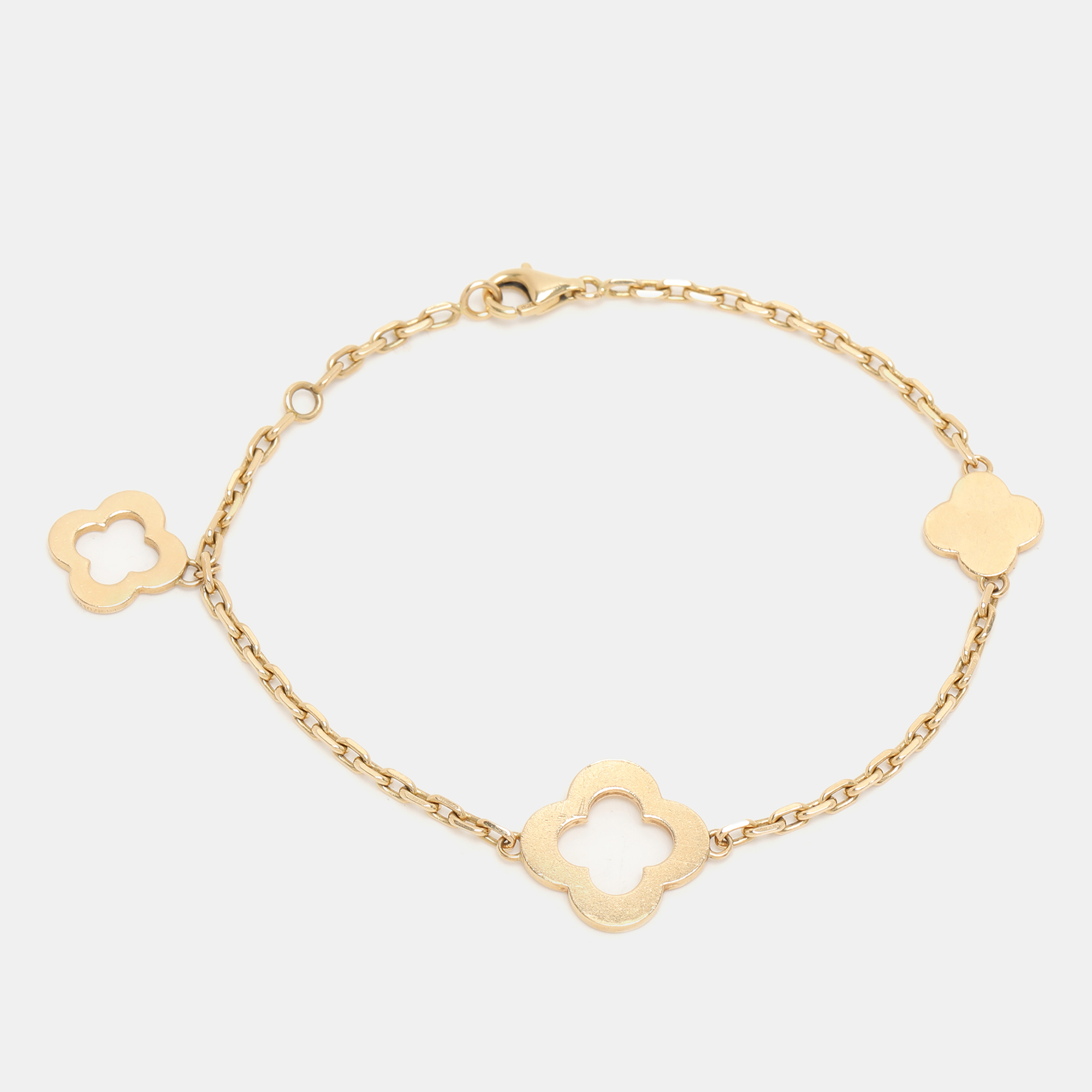 

Van Cleef & Arpels Byzantine Alhambra 3-Motifs Yellow Gold Bracelet