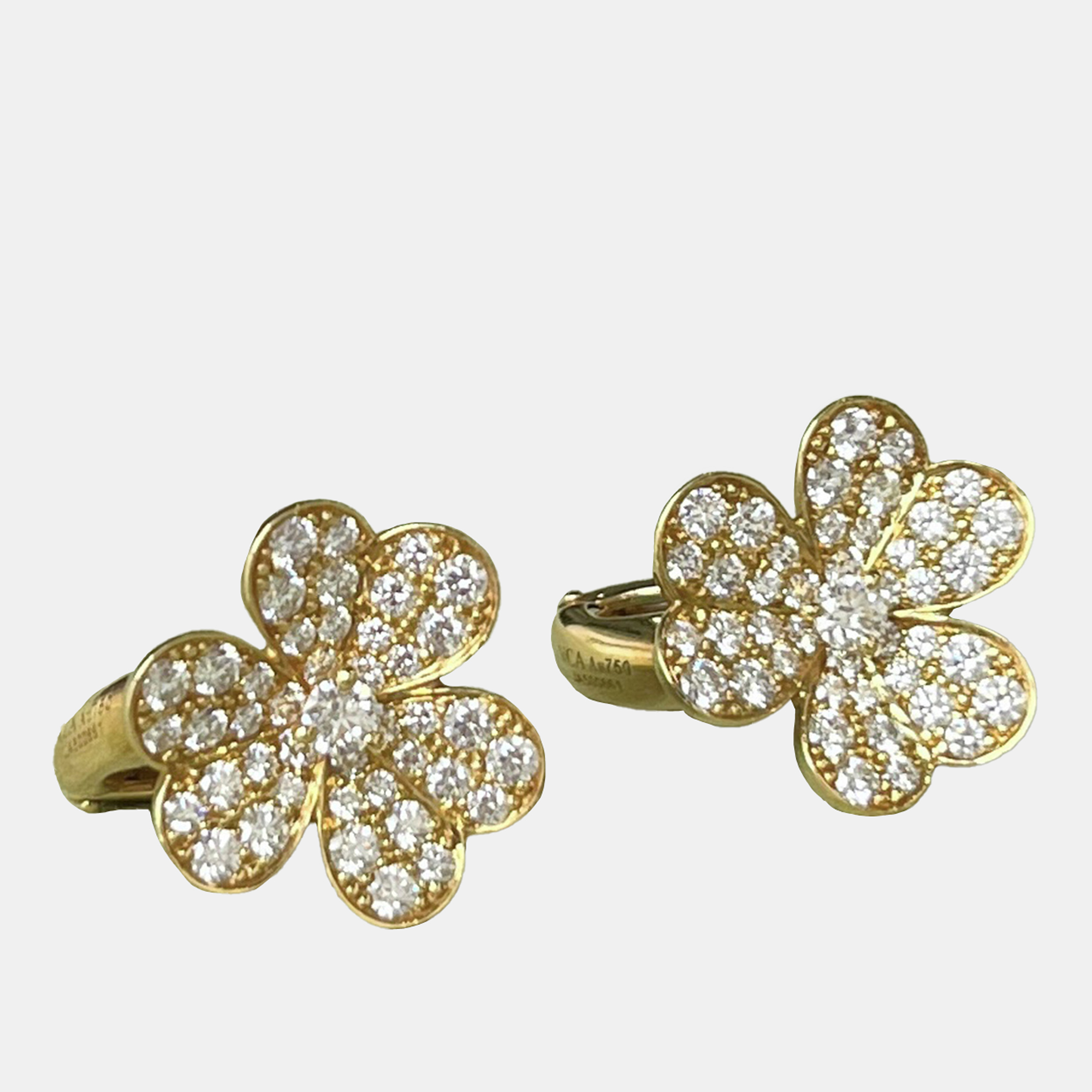

Van Cleef & Arpels Frivole Earrings Yellow Gold Full Diamond