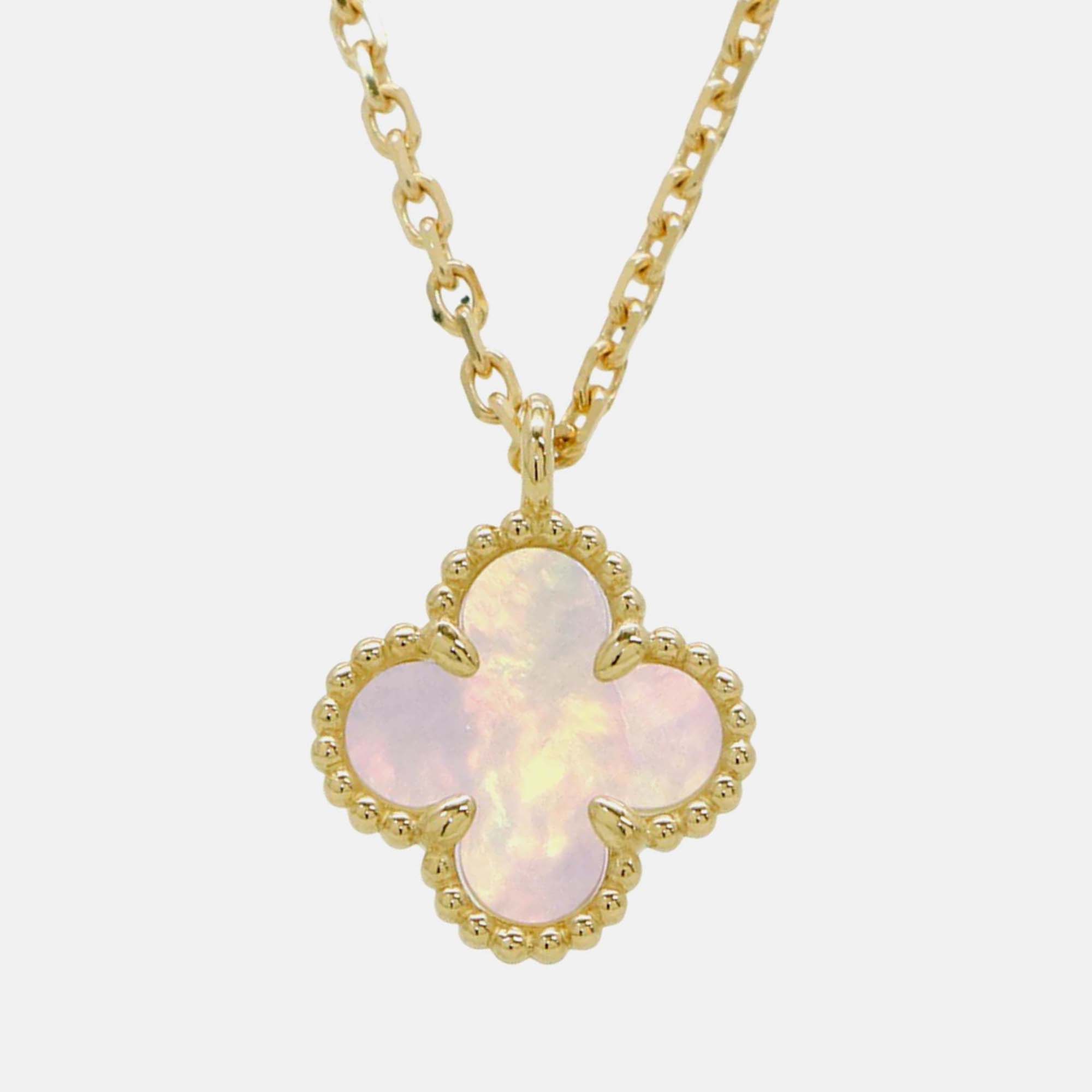 

Van Cleef & Arpels Sweet Alhambra 18K Yellow Gold Pendant Necklace