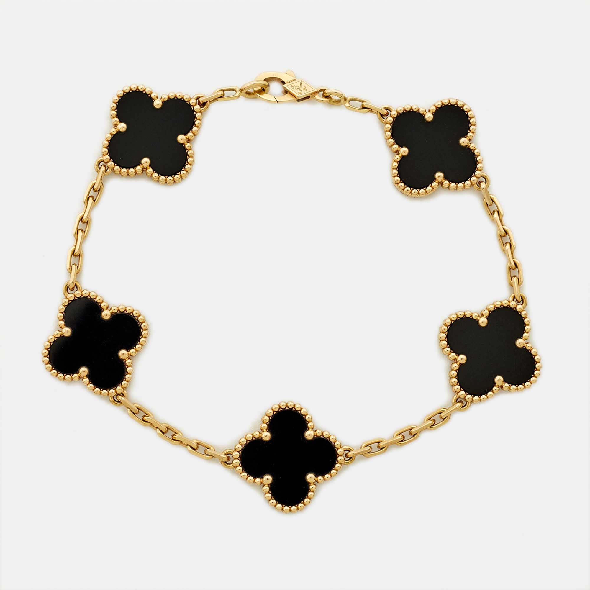 Pre-owned Van Cleef & Arpels Vintage Alhambra Onyx 18k Yellow Gold 5 Motif Station Bracelet