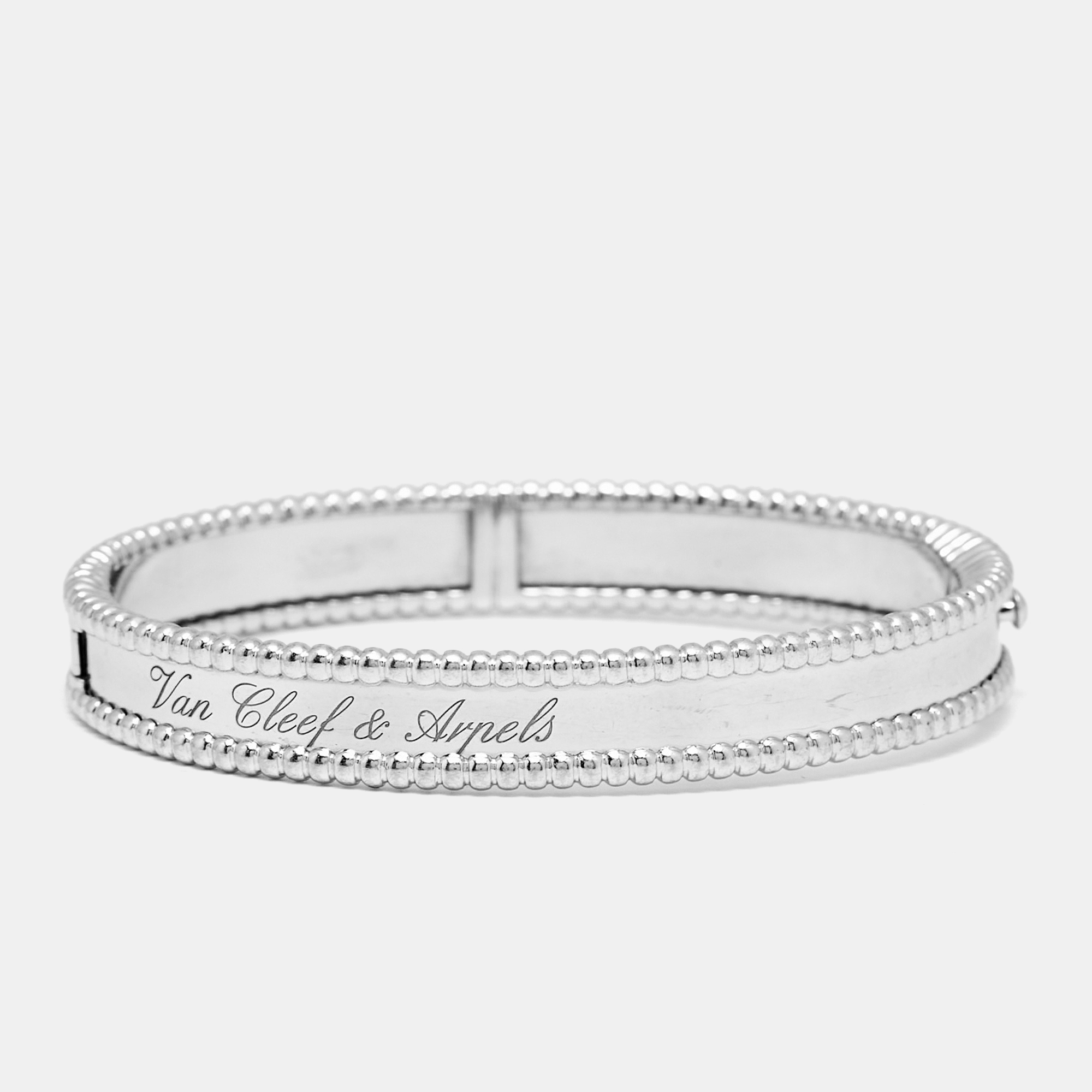 Pre-owned Van Cleef & Arpels Perlée Signature 18k White Gold Bracelet Xs