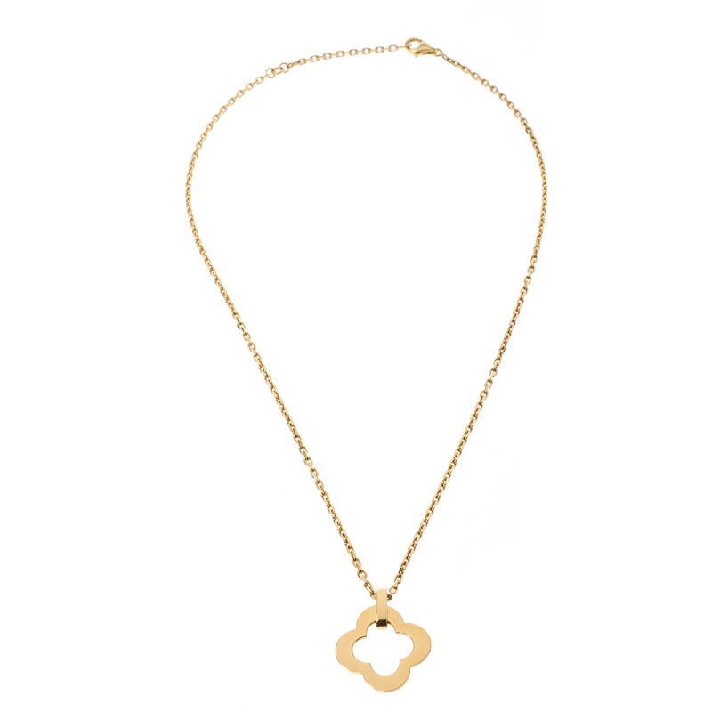 

Van Cleef & Arpels Byzantine Alhambra 18K Yellow Gold Pendant Necklace
