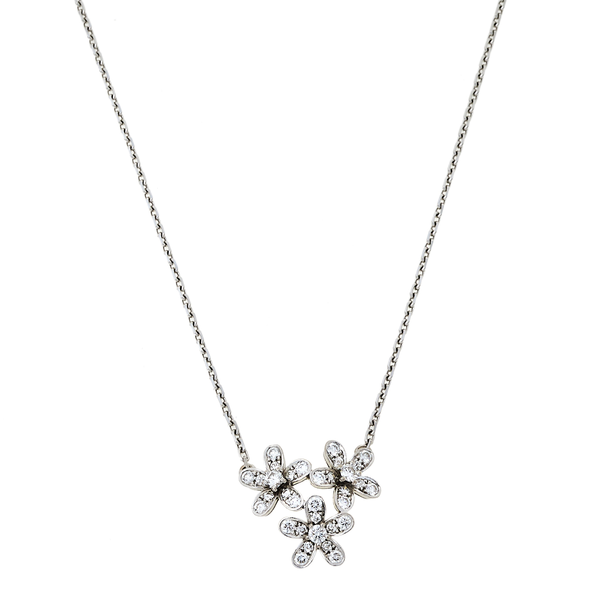 Pre-owned Van Cleef & Arpels Socrate 3 Flowers Diamond 18k White Gold Pendant Necklace