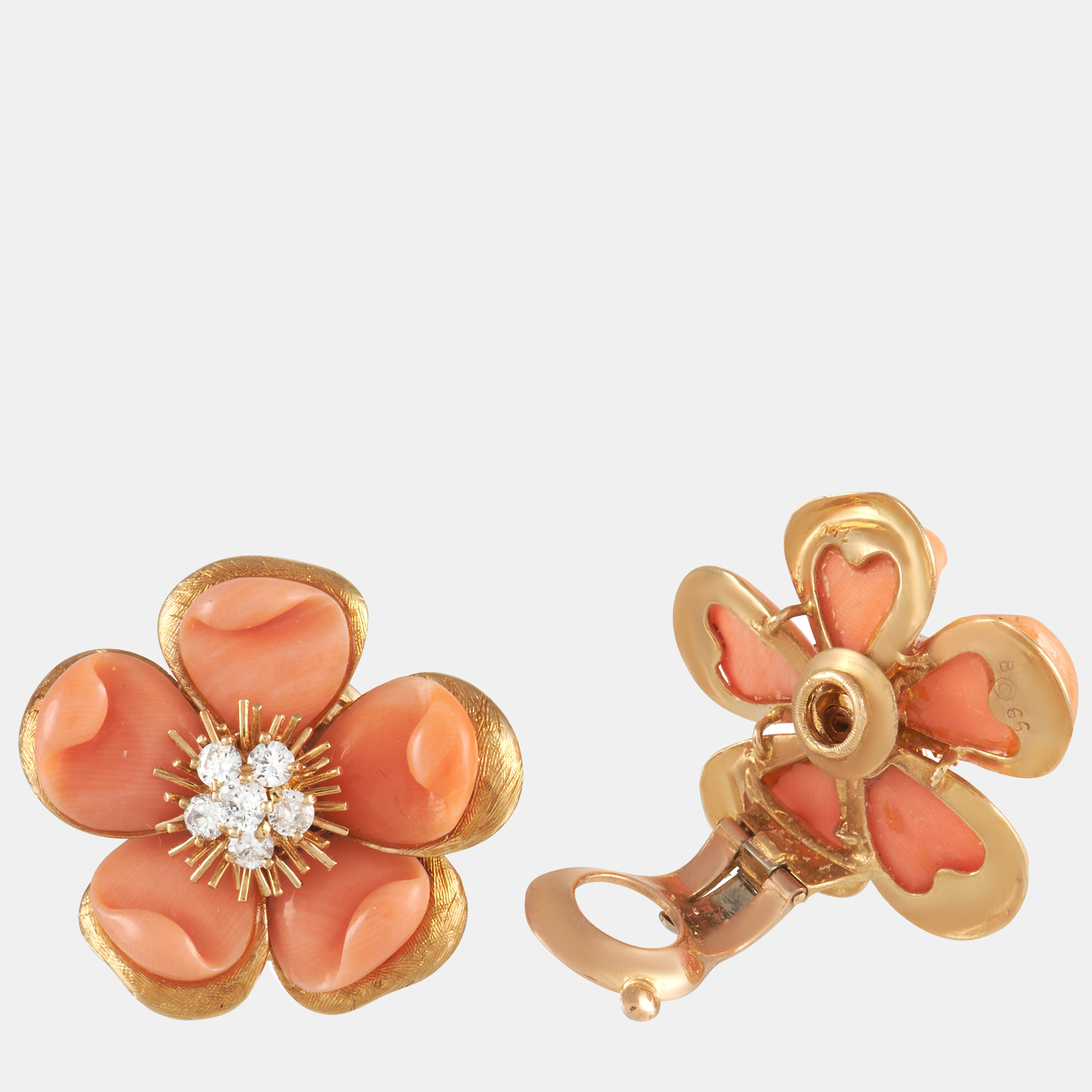 

Van Cleef Arpels Vintage Rose de NoxEBl 18K Yellow Gold 1.00 ct Diamond Earrings