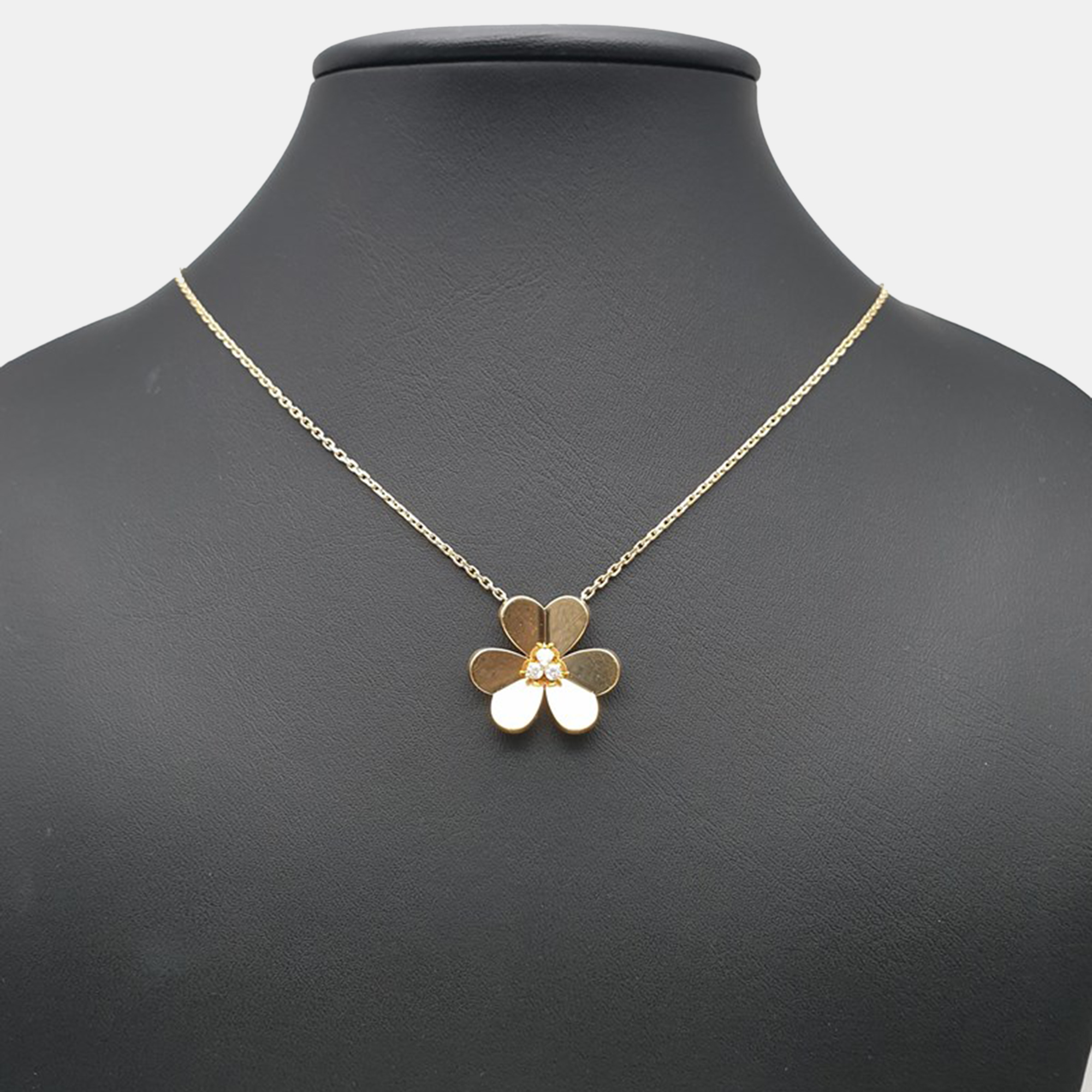 

Van Cleef & Arpels 18K Yellow Gold and Diamond Frivole Pendant Necklace