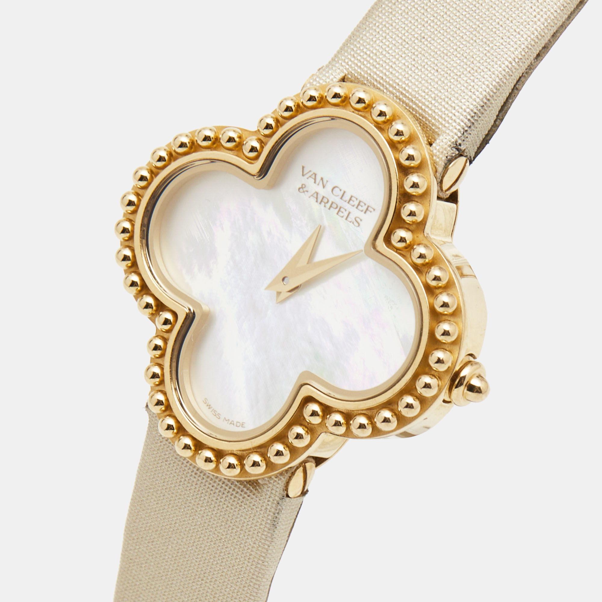 

Van Cleef & Arpels White Mother Of Pearl
