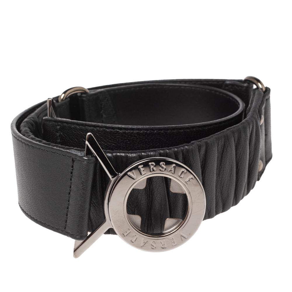 

Versace Black Leather Round Logo Buckle Waist Belt